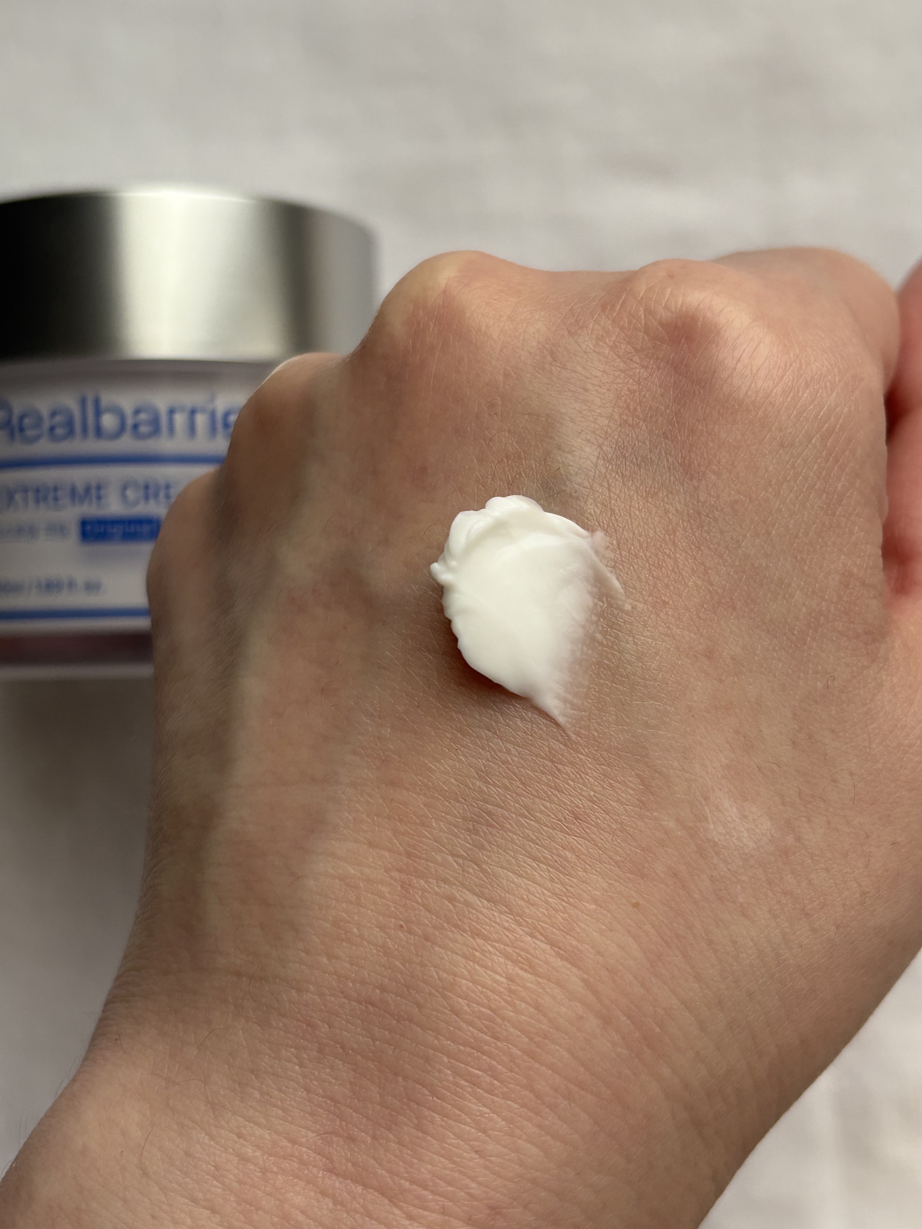 レチ二オールポアタイトニングセラム/Real Barrier/美容液を使ったクチコミ（2枚目）