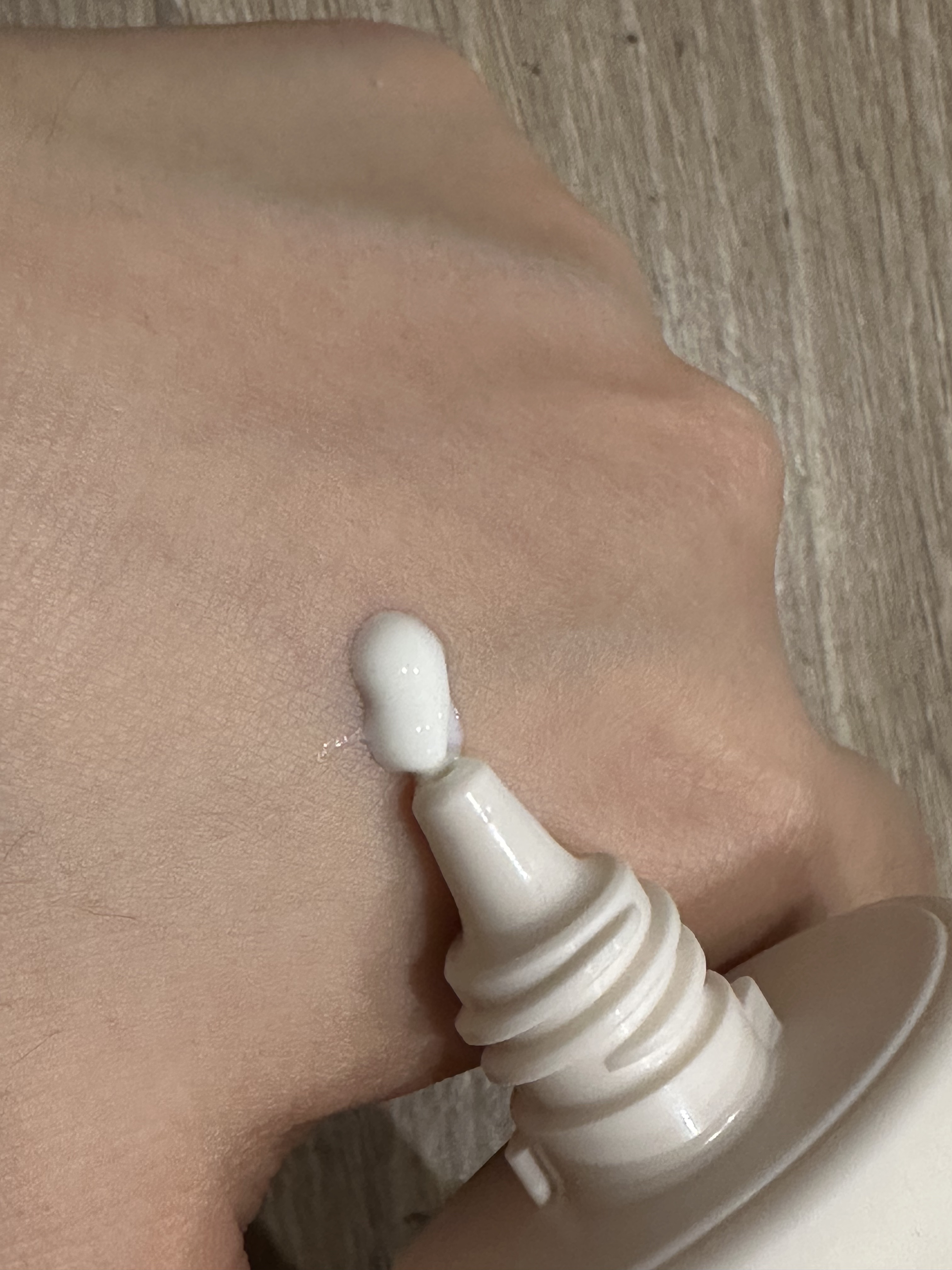 ポアブライトニングケアサンクリーム/celimax/日焼け止めクリームを使ったクチコミ（2枚目）