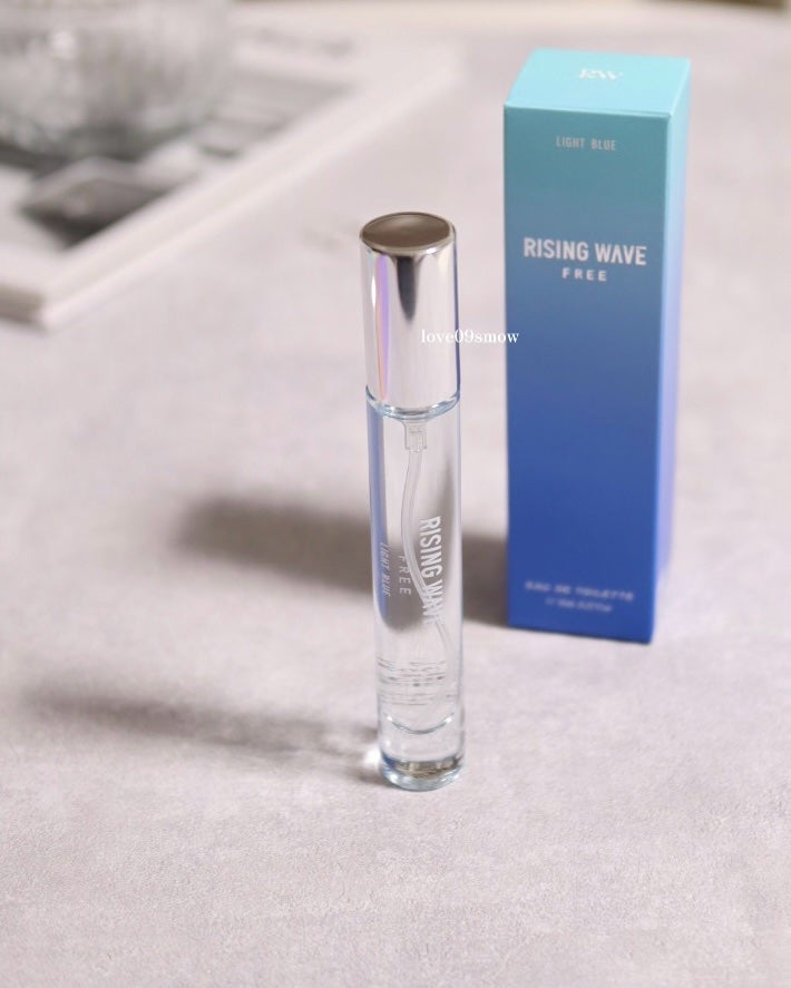 ライジングウェーブ フリー ライトブルー オードトワレ MINI/ライジングウェーブ/香水(レディース)を使ったクチコミ(3枚目)