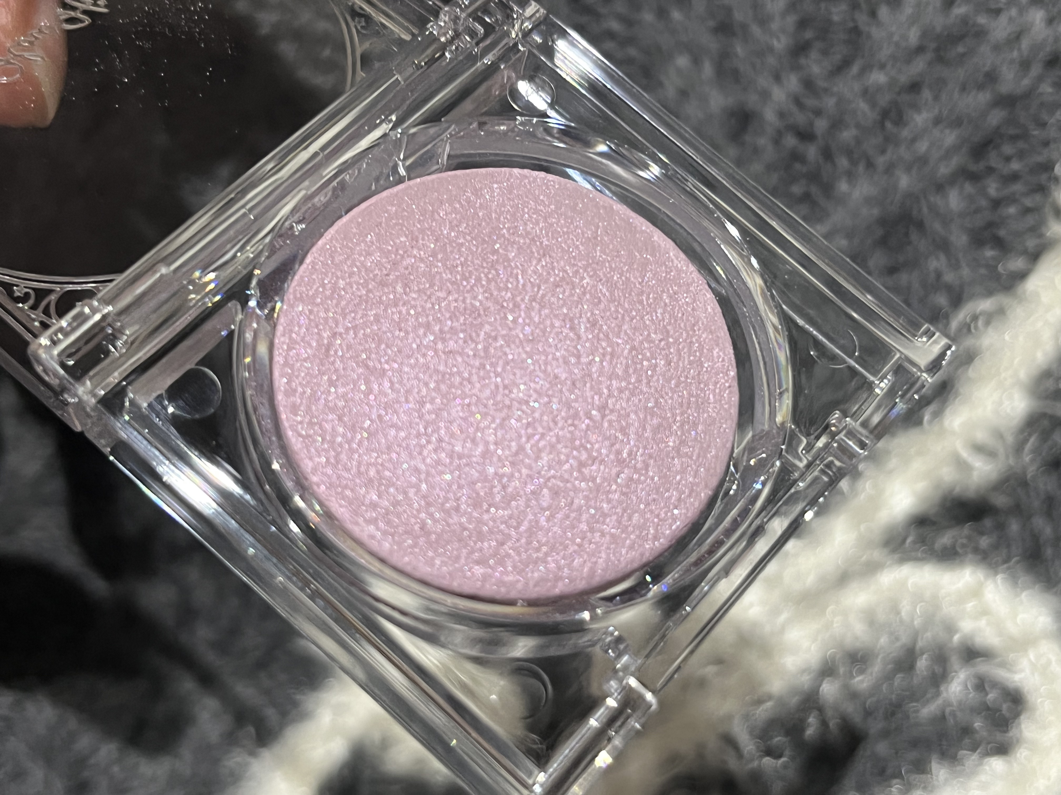 ムーングロウハイライター 03 ムーングロウライラック/キャンメイク/ハイライトを使ったクチコミ（2枚目）