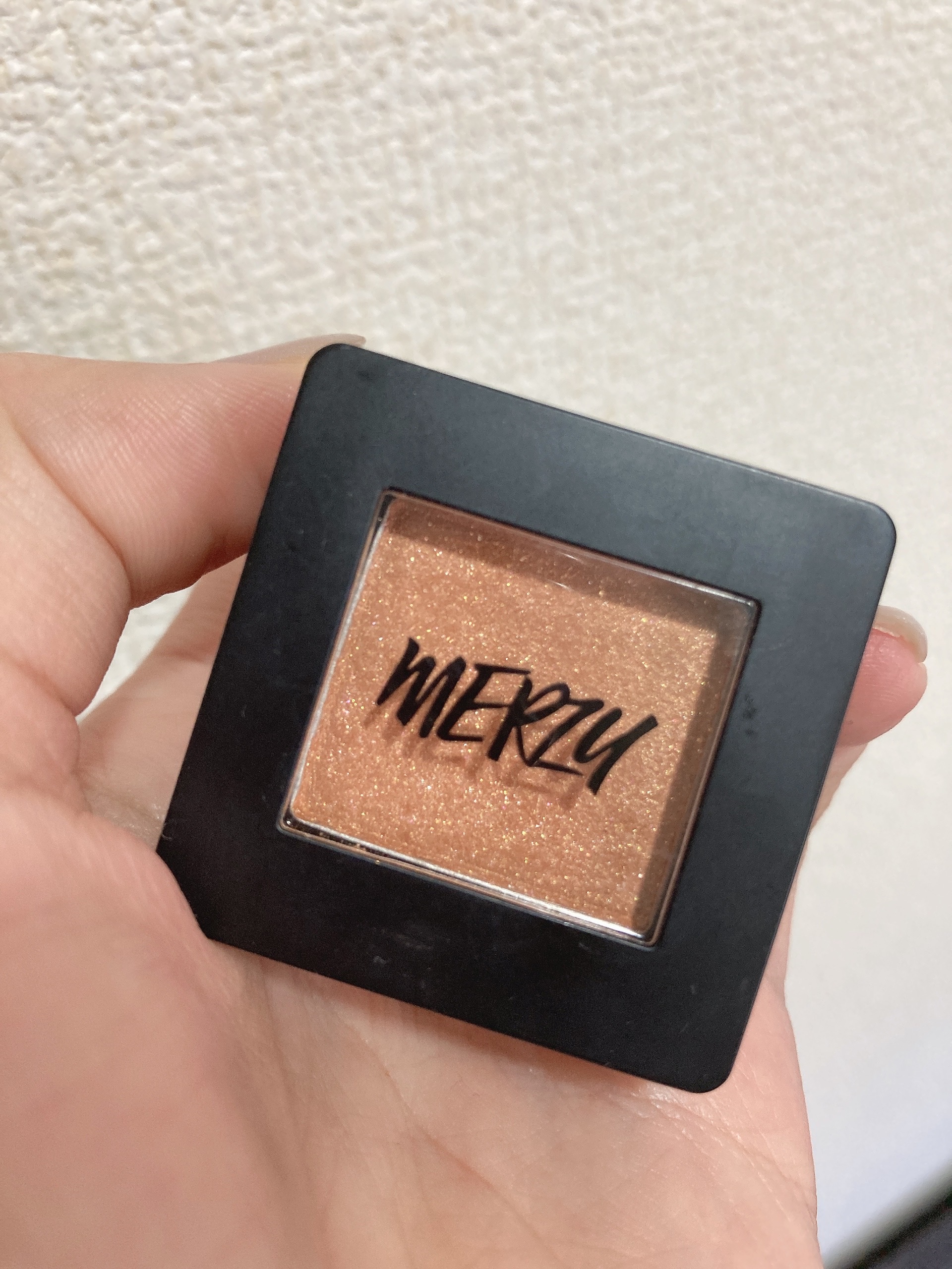 THE FIRST EYE SHADOW/MERZY/単色アイシャドウを使ったクチコミ（1枚目）