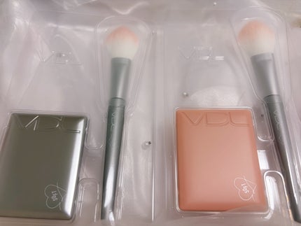 VDL VDL チークステイン ブラッシャー&ハイライターのクチコミ「VDL
チークステイン ブラッシャー&ハイライター
16 フローズン モーブ
¥2,310→.....」(2枚目)