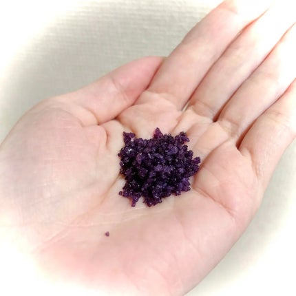 クナイプ バスソルト ハイビスカス&フィグの香り/クナイプ/無機塩系入浴剤を使ったクチコミ(2枚目)