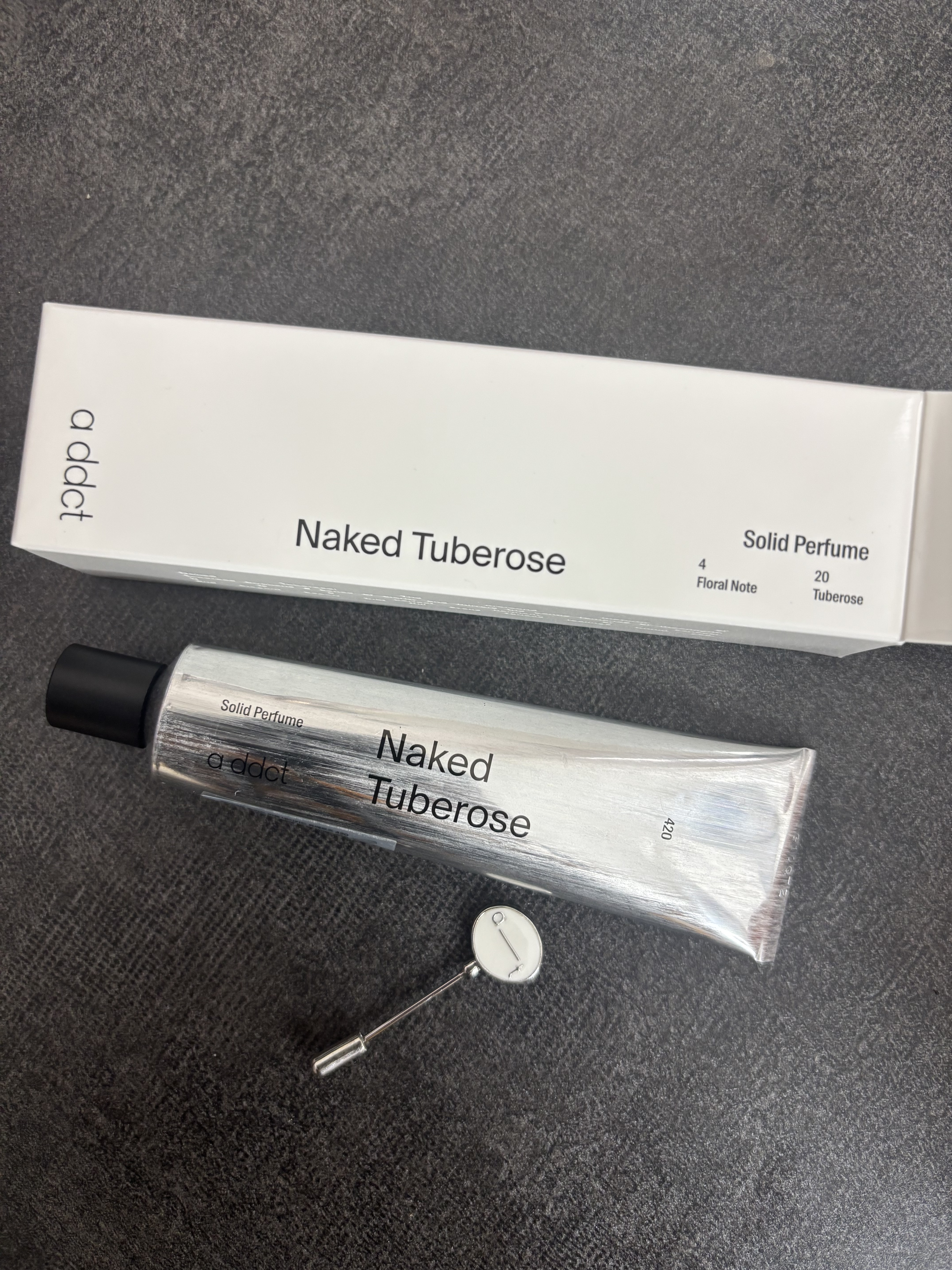 オードパフューム イートザピーチ/Addct/香水(レディース)を使ったクチコミ（3枚目）