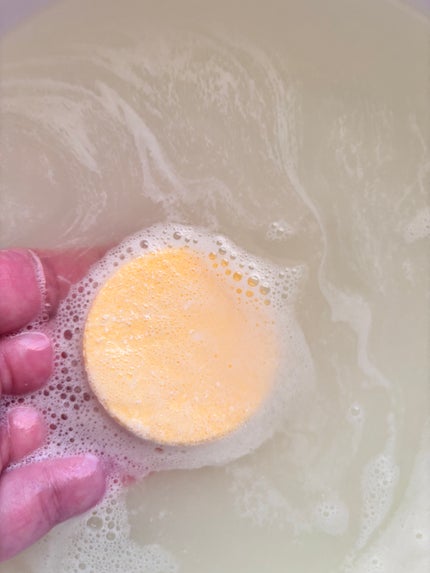 温泉撫子 重炭酸の湯 りんご/温泉撫子/炭酸系入浴剤を使ったクチコミ(2枚目)