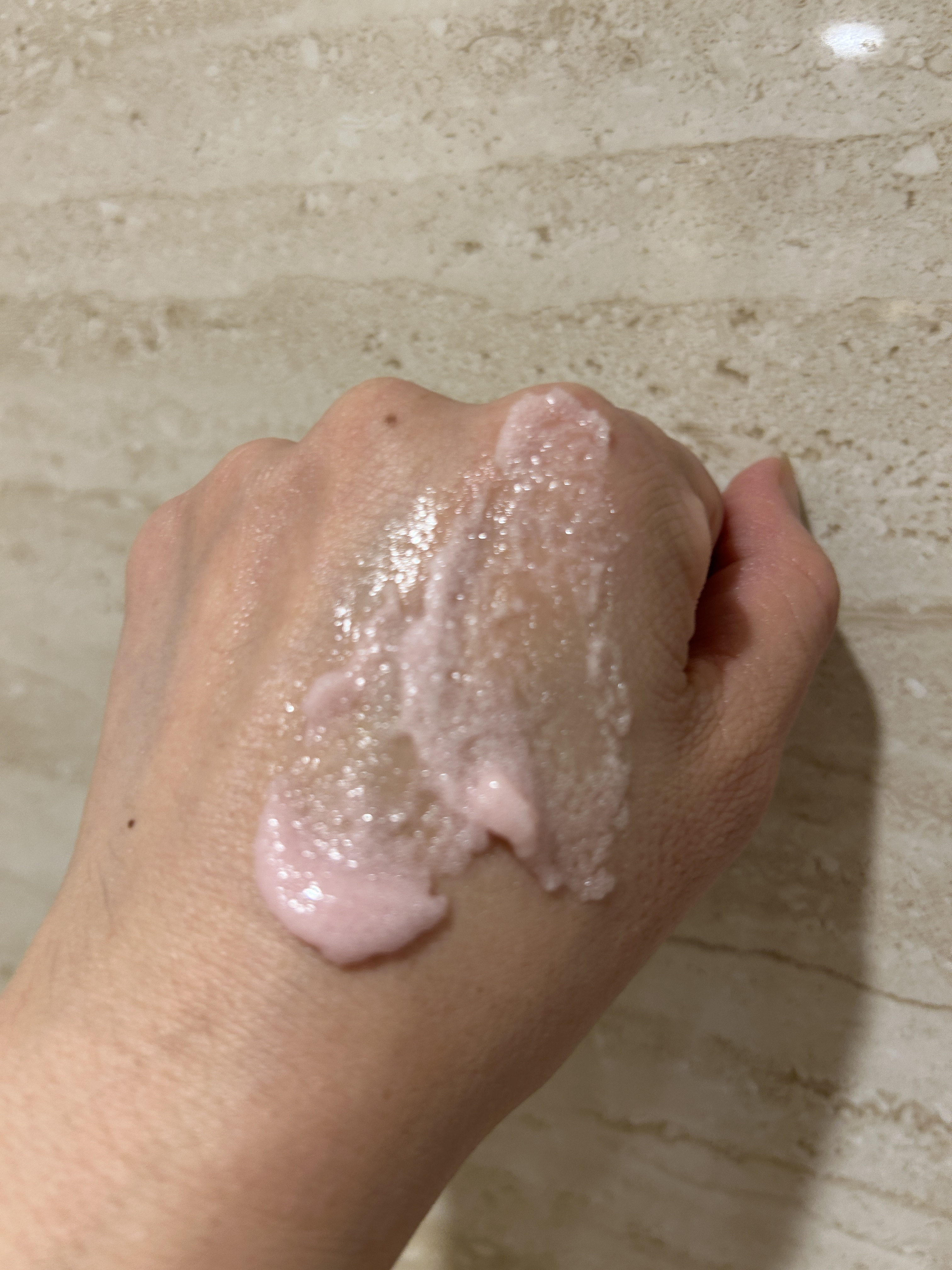 Q+Me スウィート ボム タラソ スクラブ/AGARISM/バスト・ヒップケアを使ったクチコミ（3枚目）