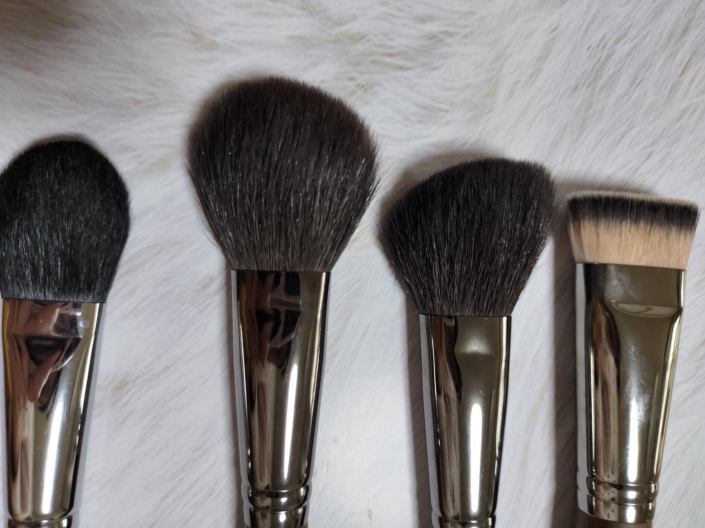 Ebony 10/Ancci brush/メイクブラシを使ったクチコミ(3枚目)