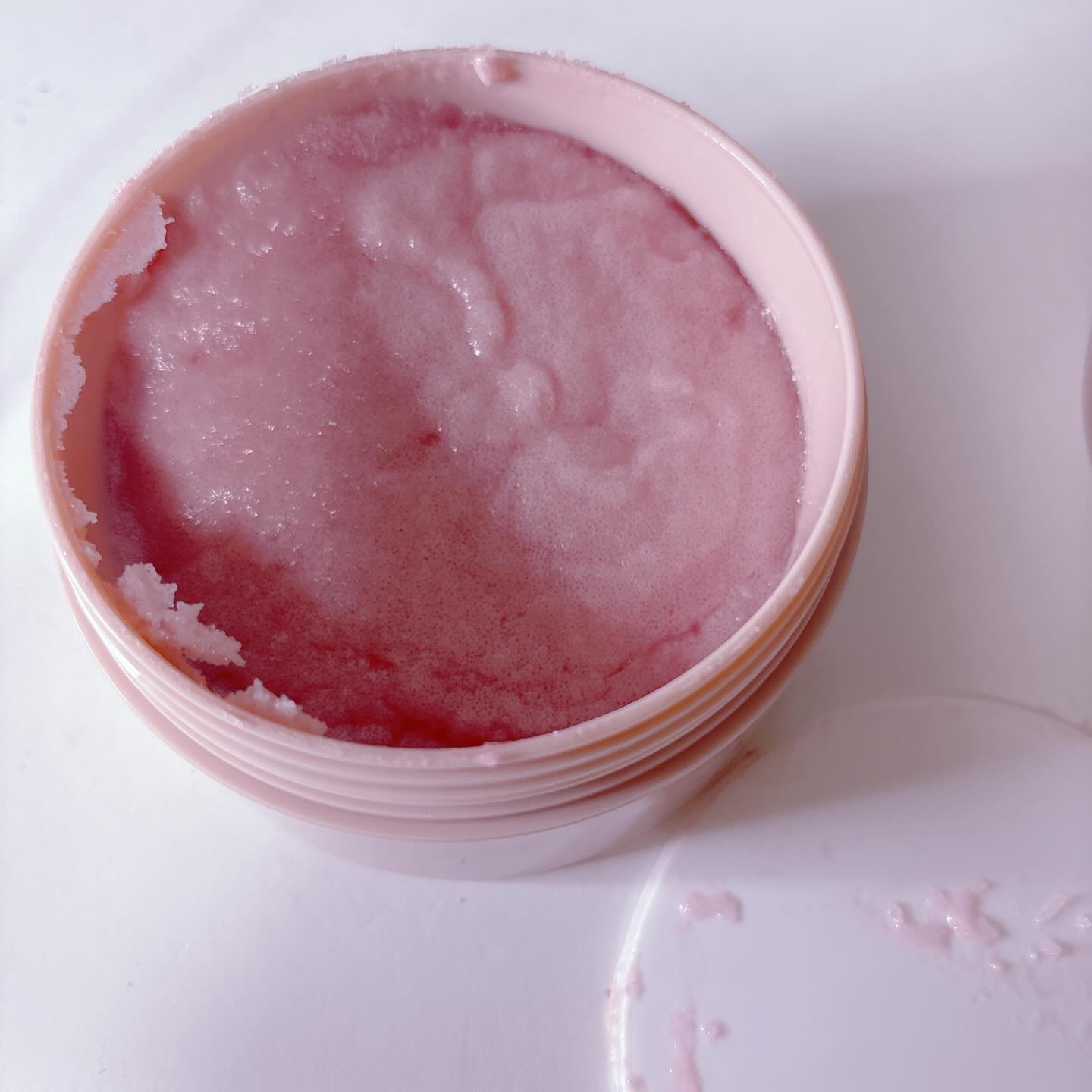 Q+Me スウィート ボム タラソ スクラブ/AGARISM/バスト・ヒップケアを使ったクチコミ（3枚目）