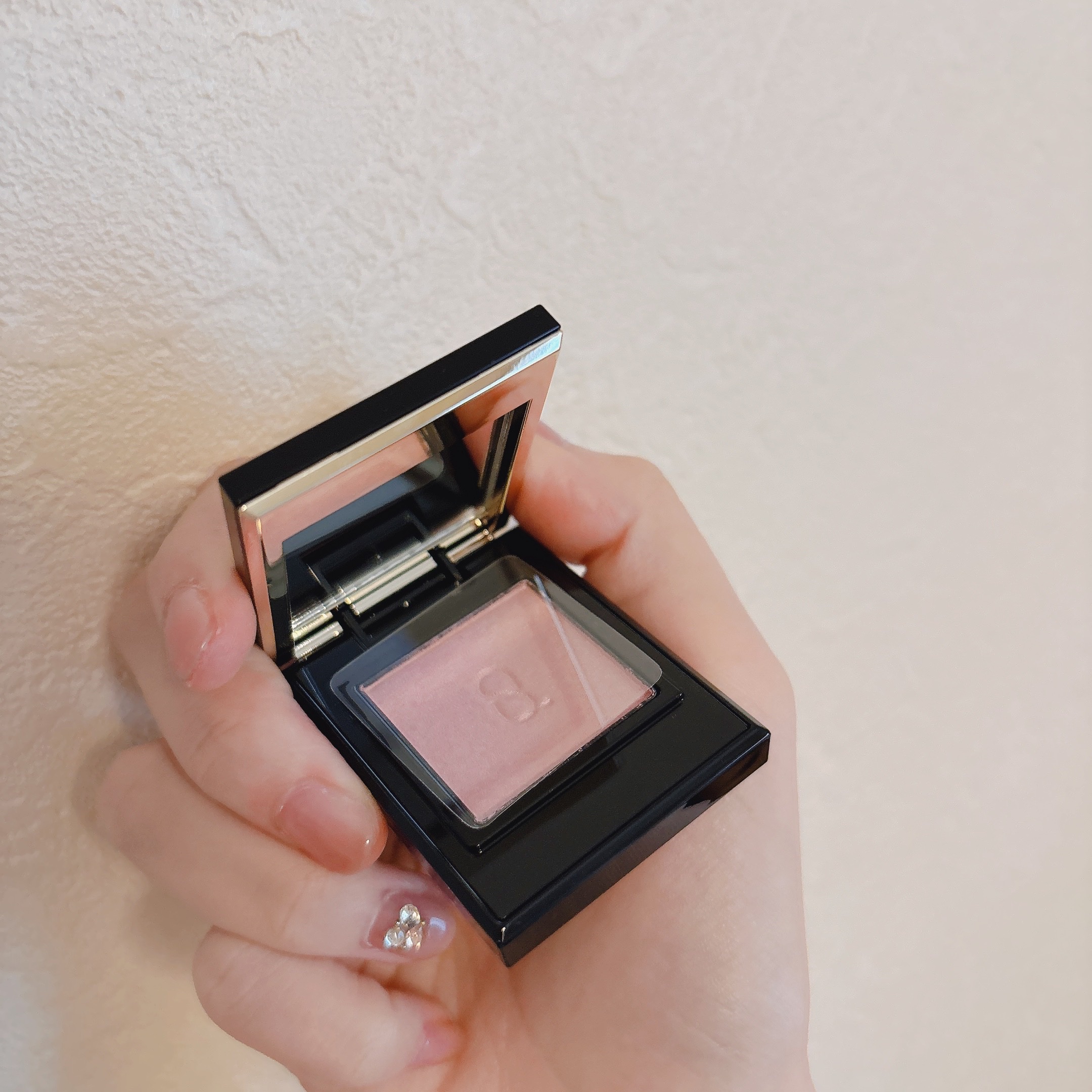 モノ ルック アイズ/SUQQU/単色アイシャドウを使ったクチコミ（1枚目）