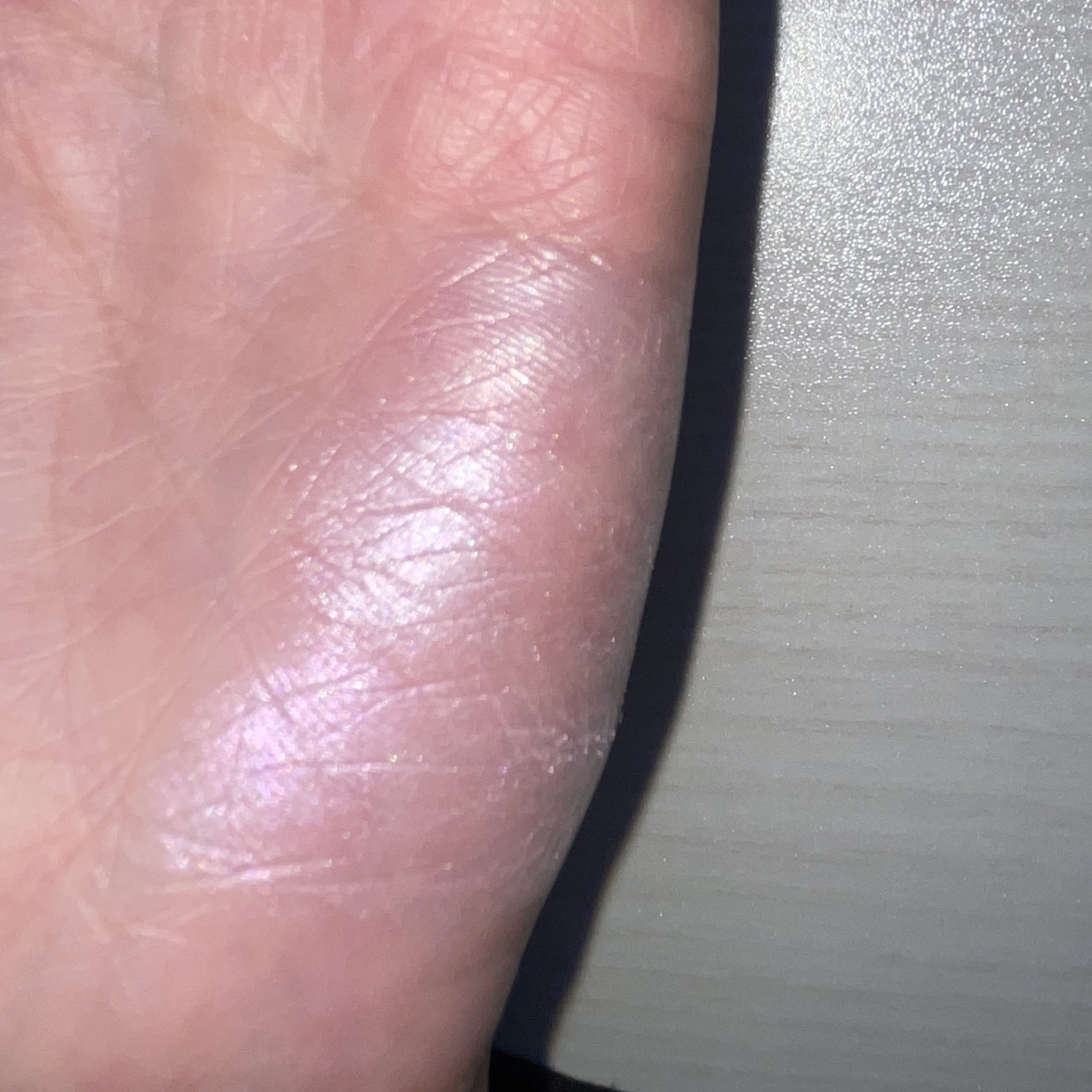 ムーングロウハイライター 03 ムーングロウライラック/キャンメイク/ハイライトを使ったクチコミ（2枚目）