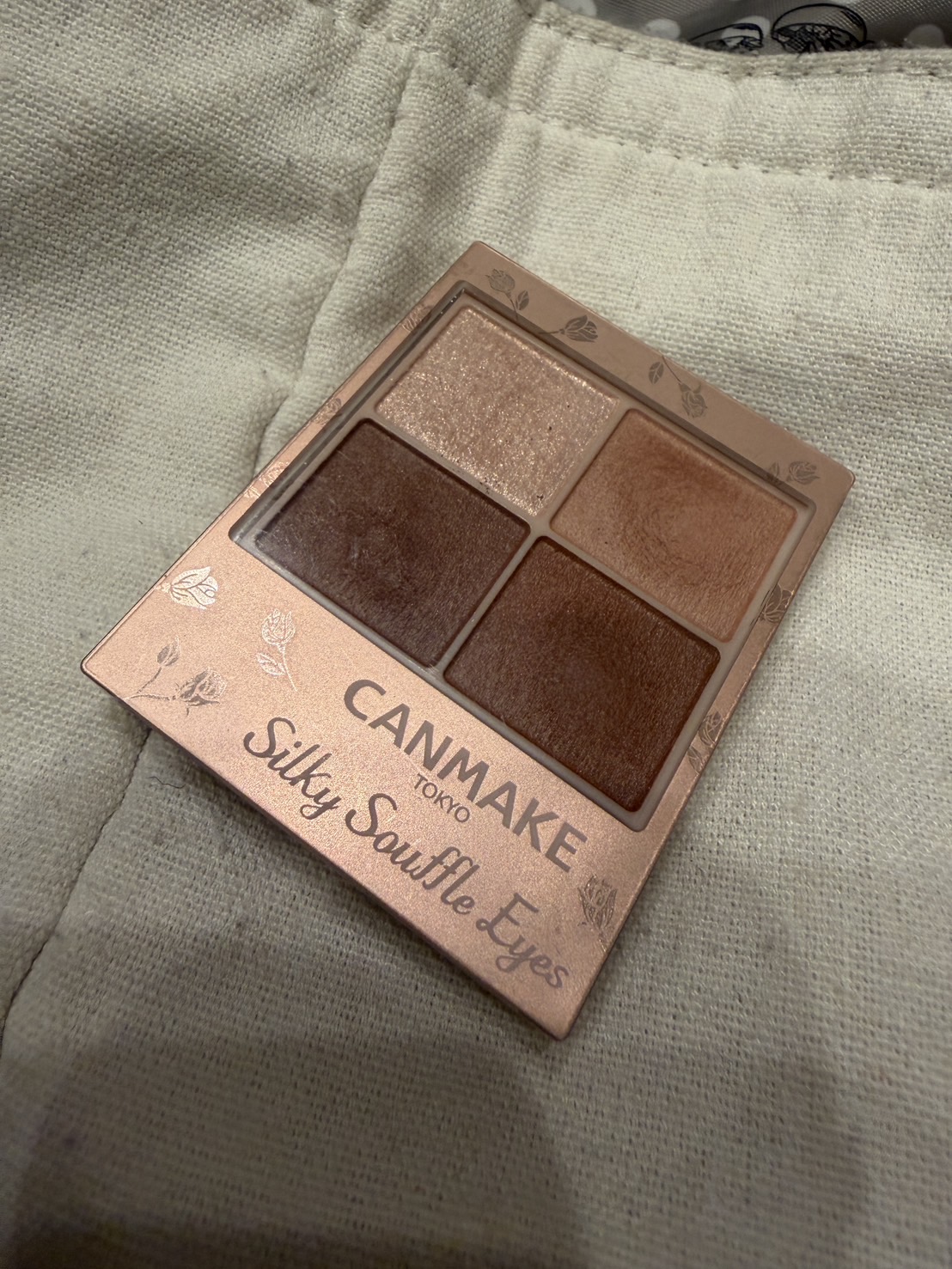 シルキースフレアイズ（マットタイプ） M05 マホガニーモカ/キャンメイク/アイシャドウパレットを使ったクチコミ（1枚目）