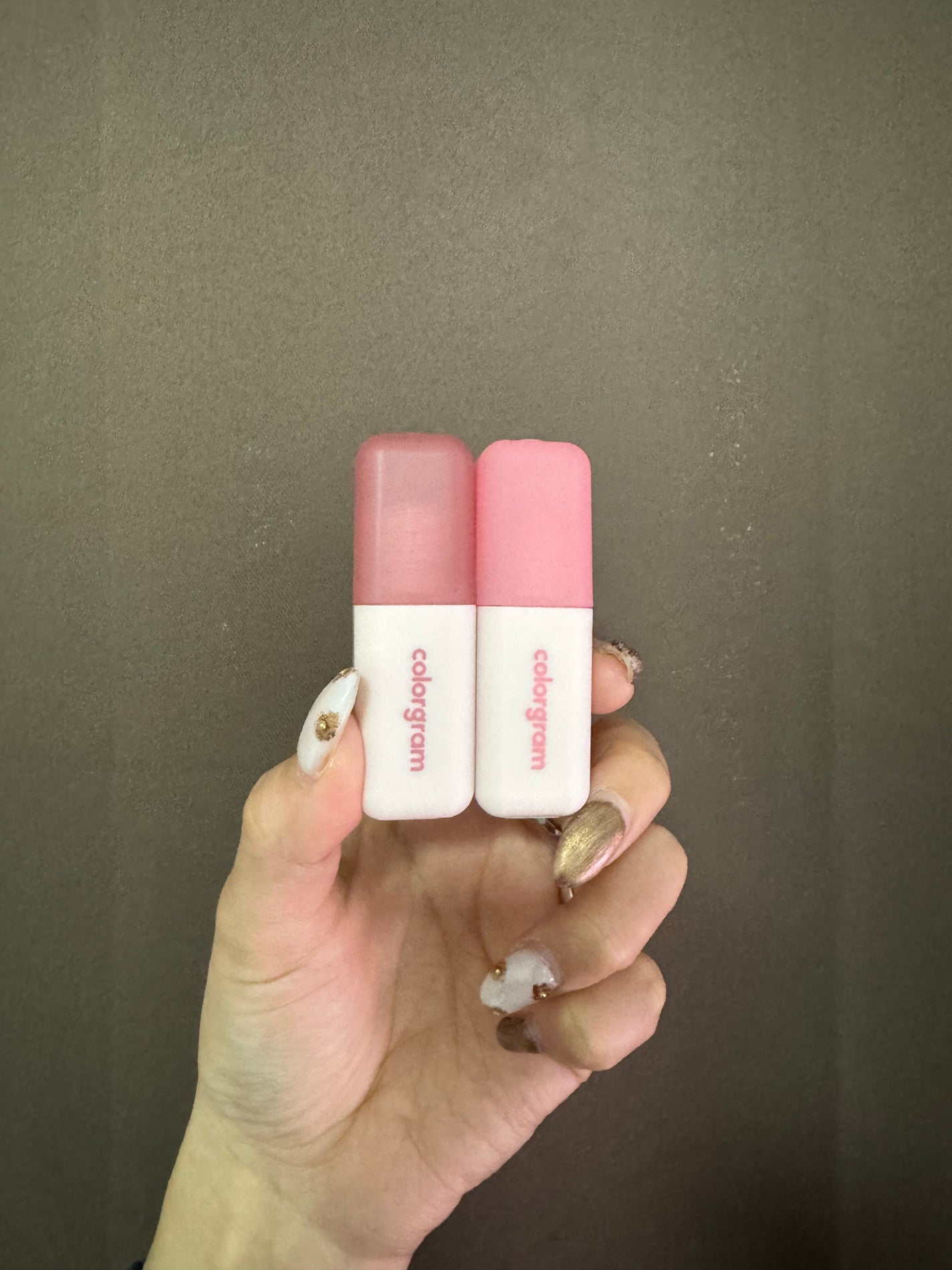 カラーグラム ヌーディーブラーティント/Colorgram/リップティントを使ったクチコミ(2枚目)