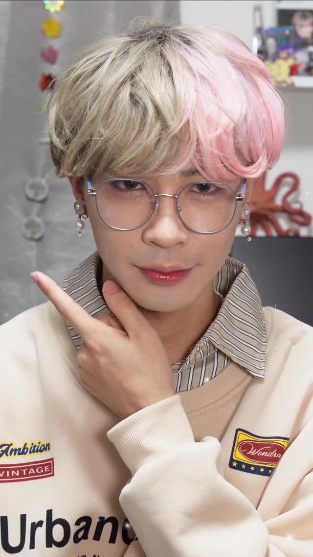 親友の赤ちゃんに会いに行く、赤ちゃん級のぷる肌スキンケアメイクやってみた👶
毎年冬になると肌カッサカサのパリッパリになってしまう超乾燥肌男のワイ氏👨
そんな俺がこの冬入口の10月末に、赤ちゃんみたいな潤い肌メイクの準備に使っているのが…