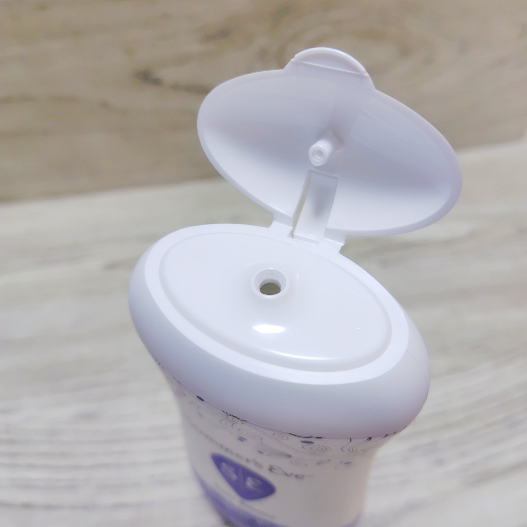 フェミニンウォッシュ マルチベネフィット デイリーバランス/Summer's Eve(サマーズイブ)/デリケートゾーンケアを使ったクチコミ（3枚目）