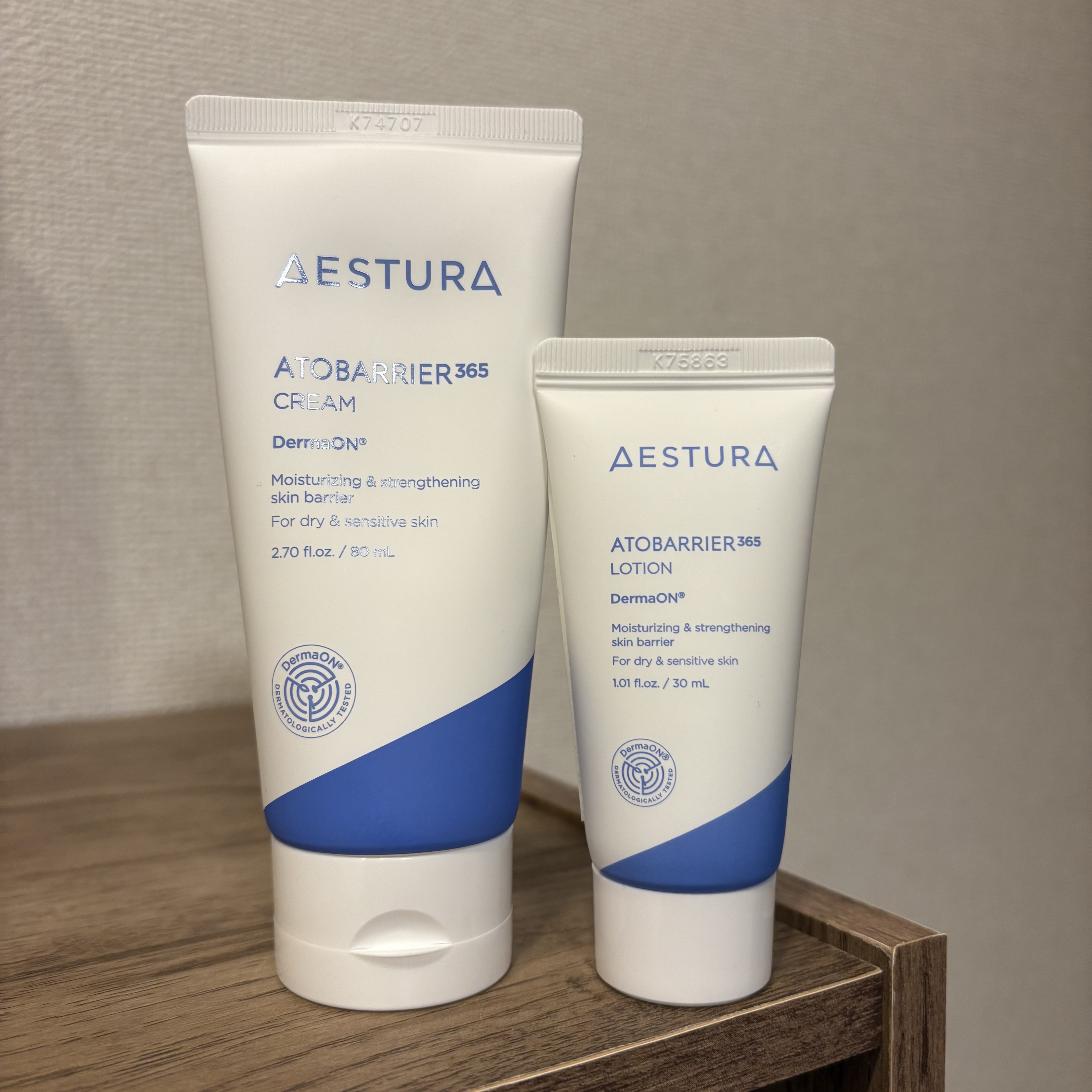 ☺︎AESTURA

アトバリア365クリーム
アトバリア365エマルジョン

SNSで見かけて、なんだこれ私の肌にぴったりだ！ということで購入。
セラミドとナイアシンアミドが配合されてる。敏感肌で乾燥、肌荒れに悩む私にぴったり。

★皮膚
