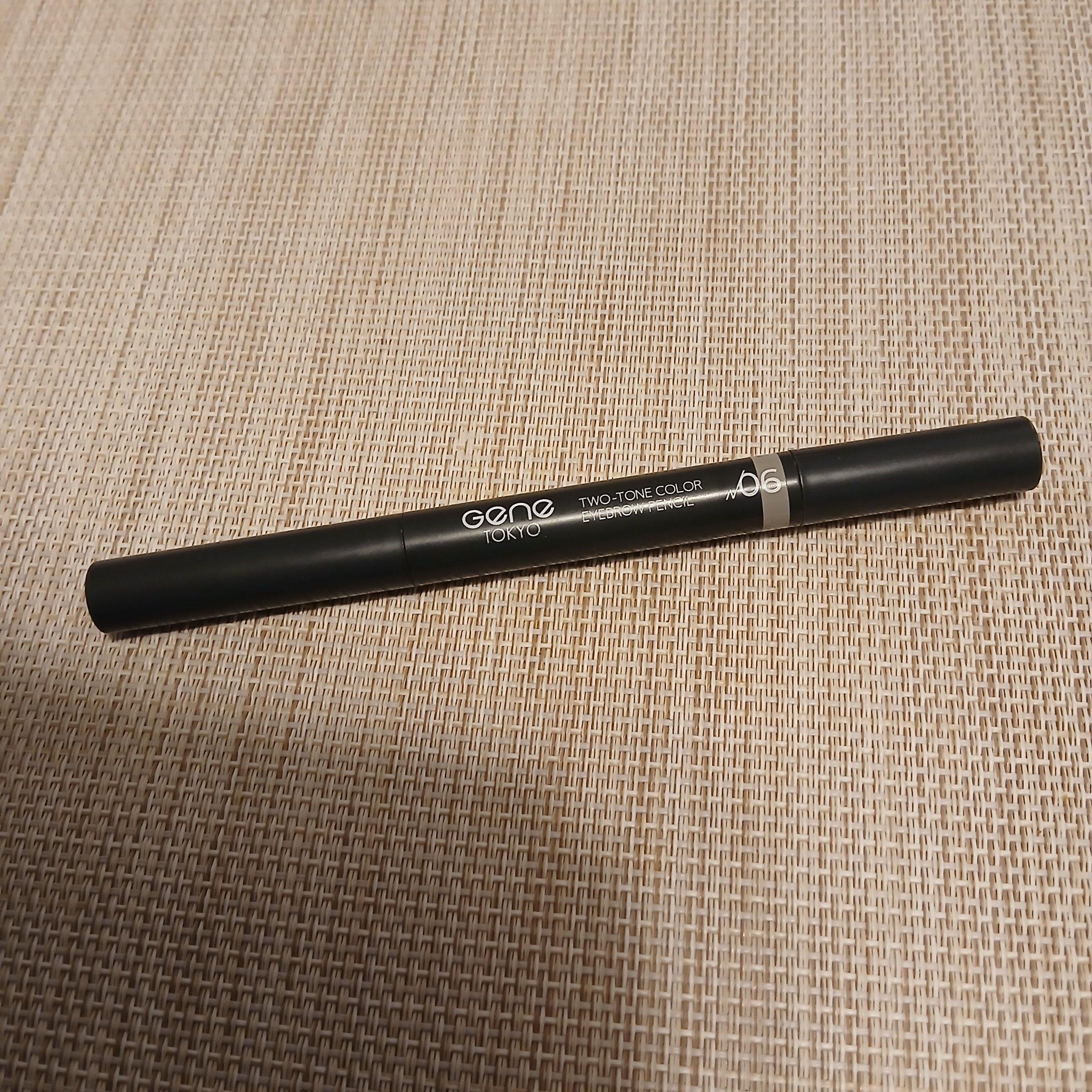ツートンカラーアイブロウペンシル 06 ベージュ系ブラウンの髪に/GENE TOKYO/アイブロウペンシルを使ったクチコミ（1枚目）