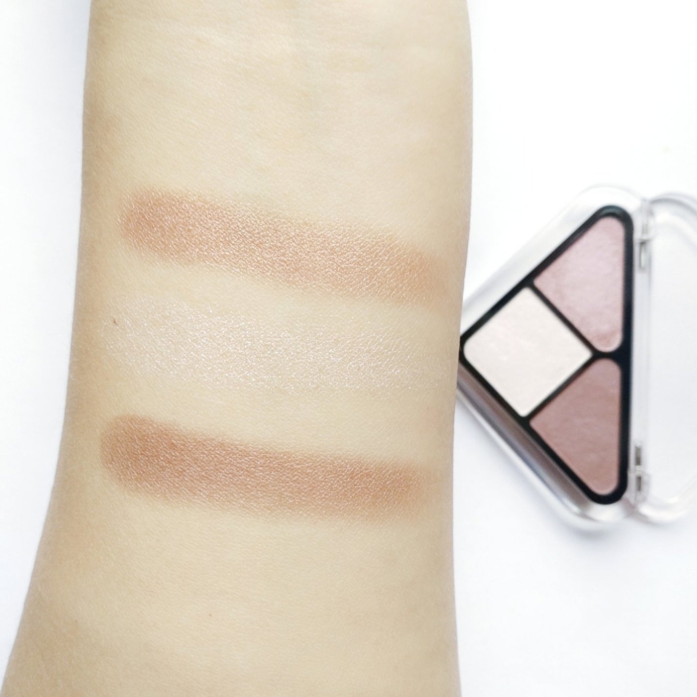 エッセンシャル シャドウ タップ/CLIO/アイシャドウパレットを使ったクチコミ(7枚目)