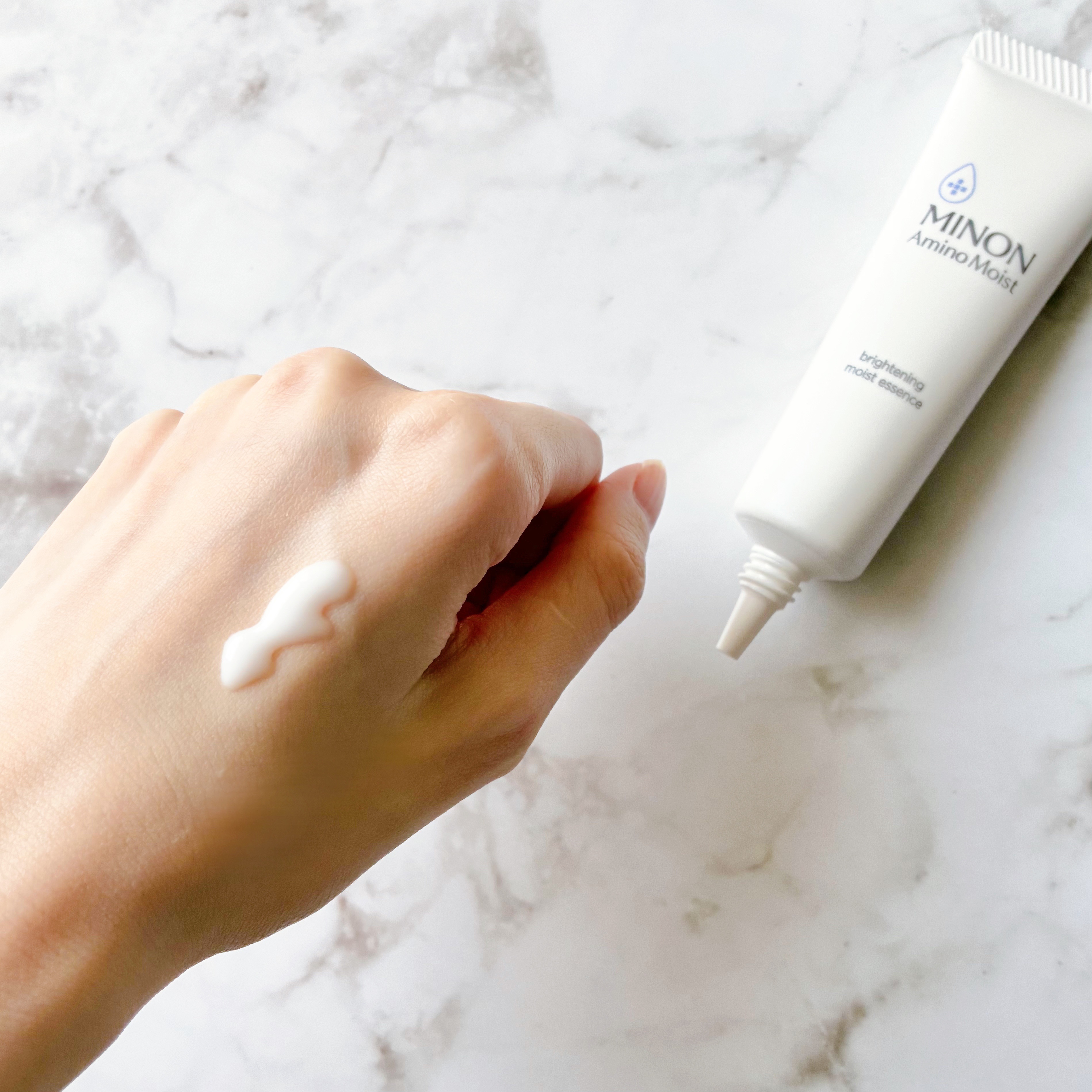 ミノン アミノモイスト ブライトニング モイストエッセンス/ミノン/美容液を使ったクチコミ（2枚目）