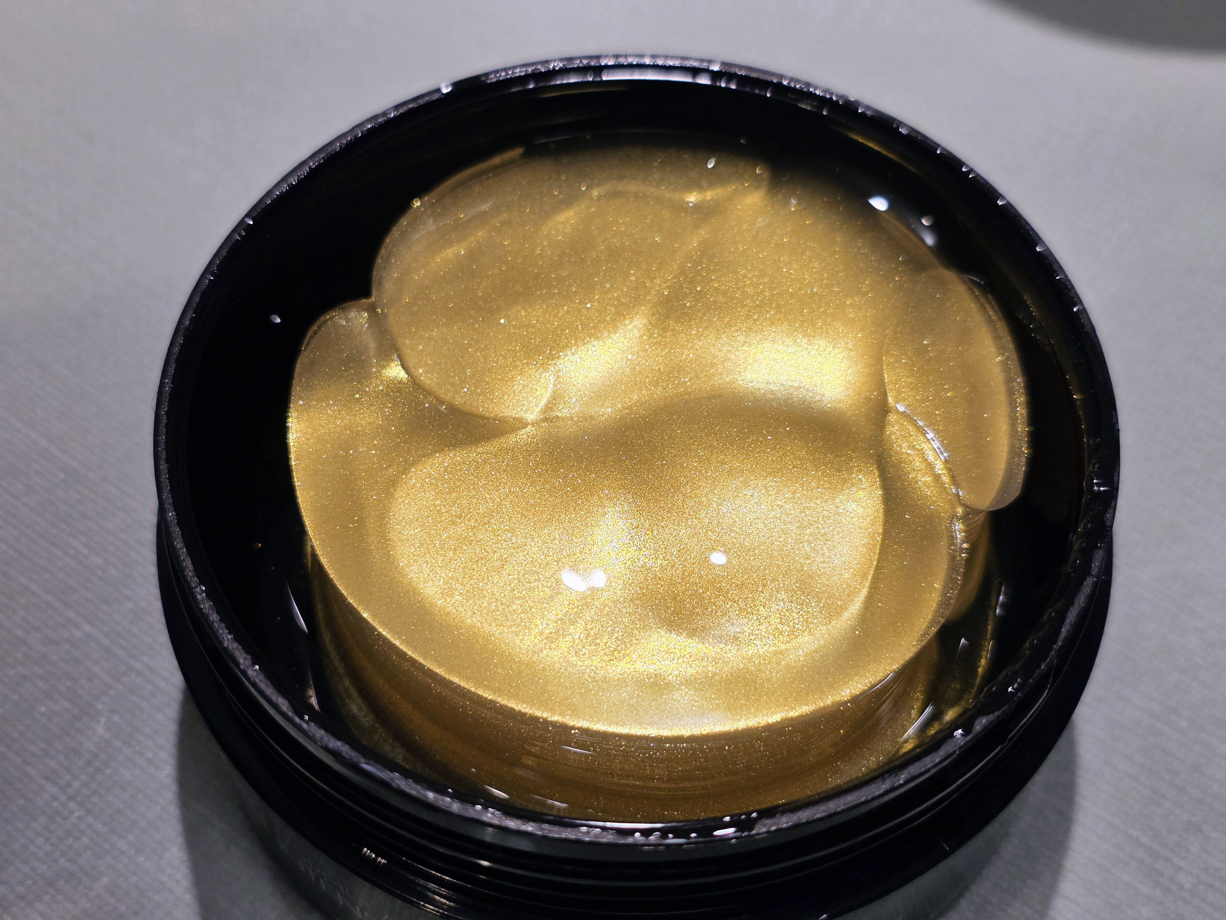  カタツムリ リペア インテンシブ ゴールド アイ ジェル パッチ/MIZON/アイケア・アイクリームを使ったクチコミ（2枚目）