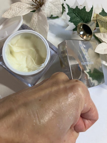 numbuzin 5番 白玉グルタチオンCメラゼロクリームのクチコミ「numbuzin
5番 白玉グルタチオンCメラゼロクリーム
¥2,970
#全身うるおい強化週.....」(3枚目)