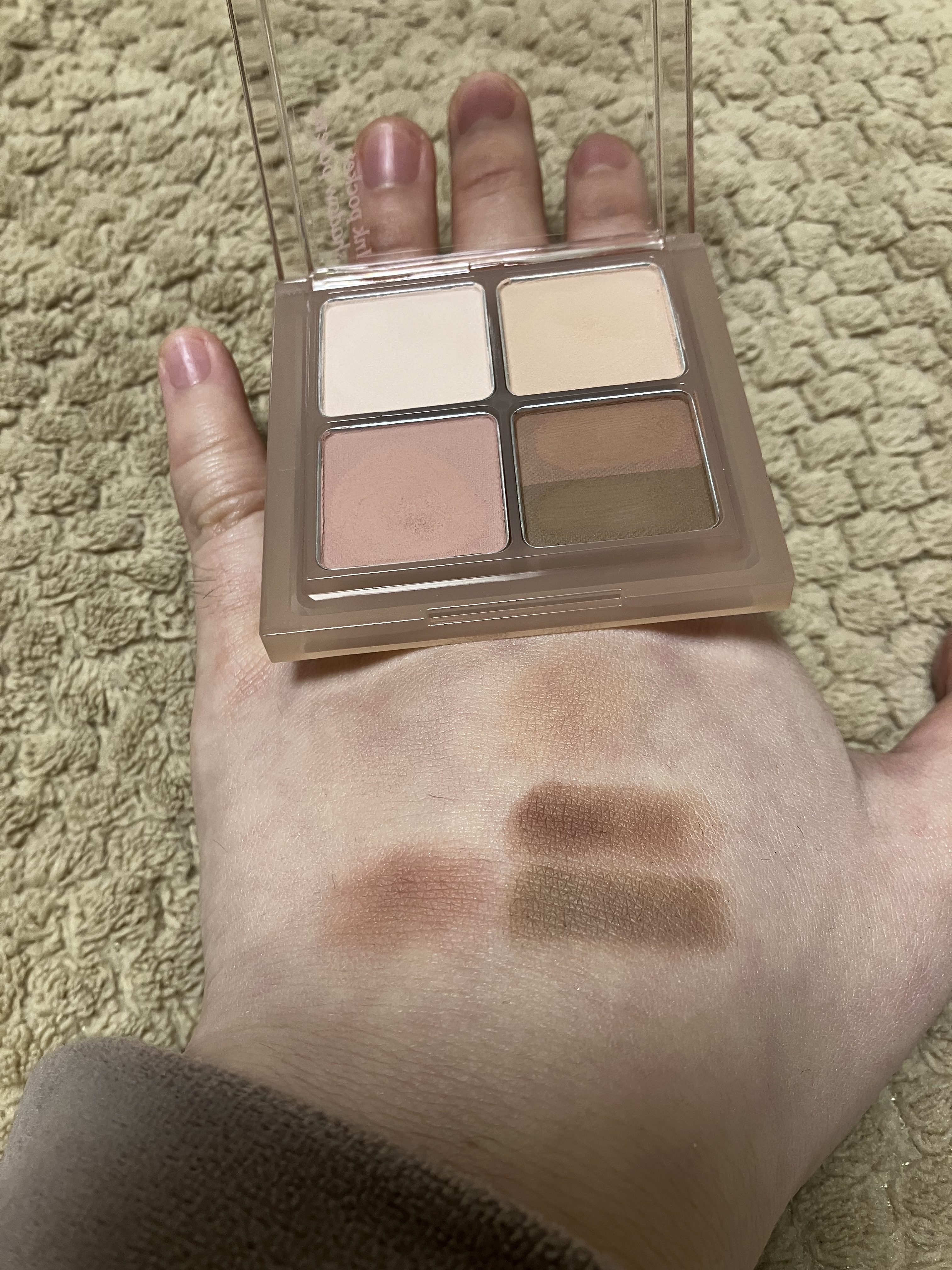 ペリペラ インク ポケット シャドウ パレット 04 ミュートを分かった感じ(YOU KNOW WHAT MUTE IS)/PERIPERA/アイシャドウパレットを使ったクチコミ（2枚目）