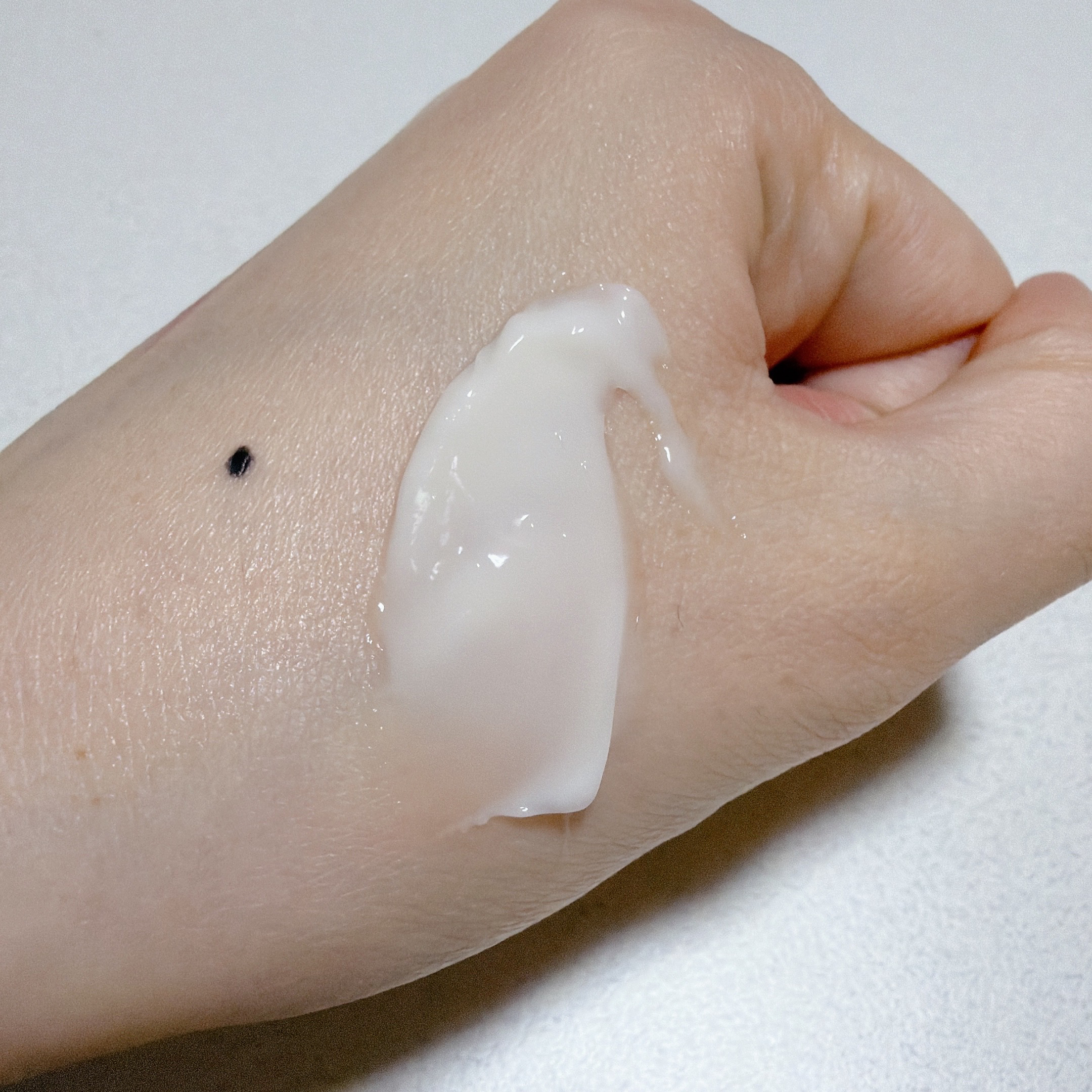 ベラ アルティメットエージ ネッククリーム/VELLA/フェイスクリームを使ったクチコミ（3枚目）