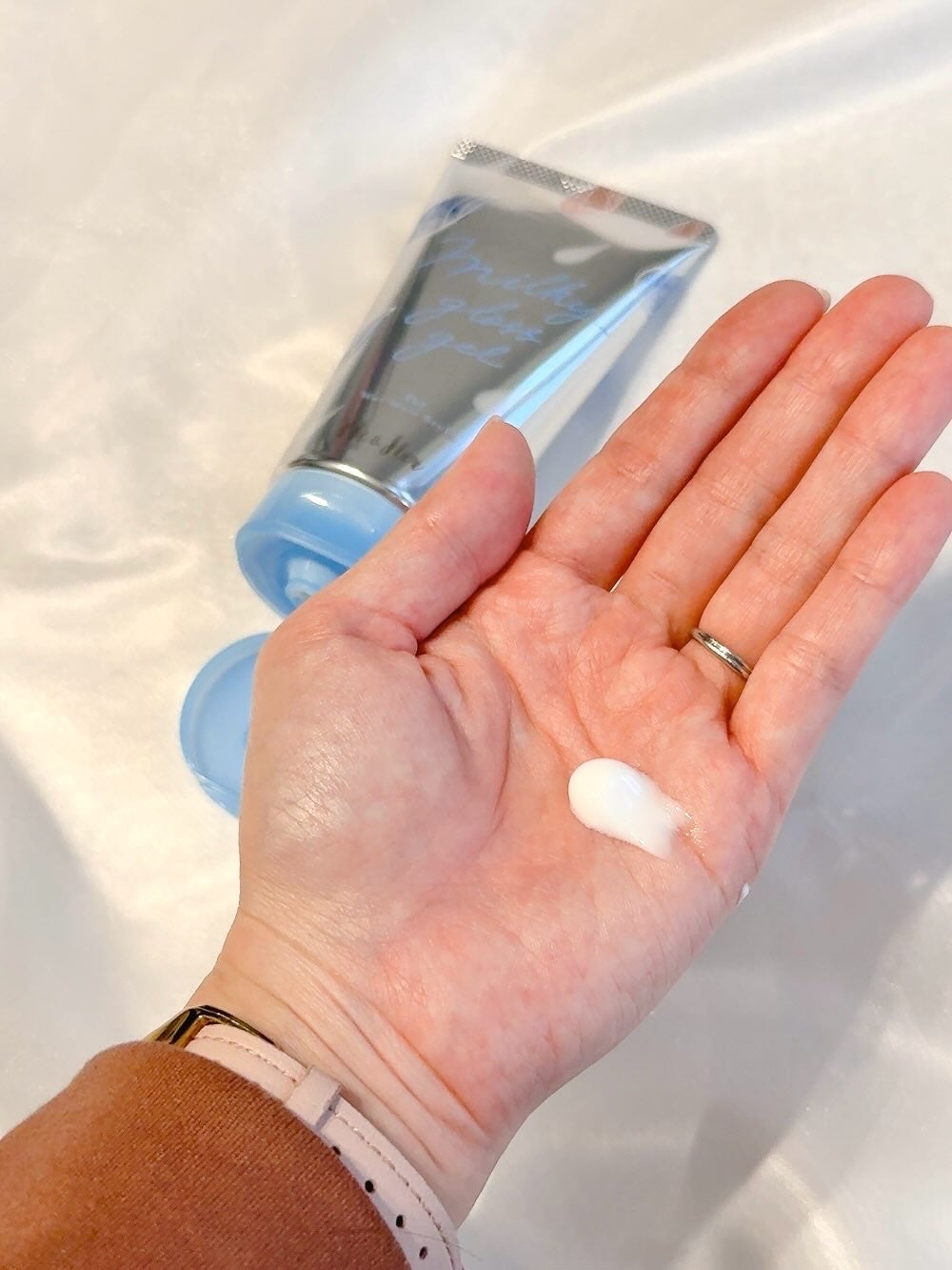 ミルキィグロスジェル/Me&Her/ヘアジェルを使ったクチコミ(5枚目)