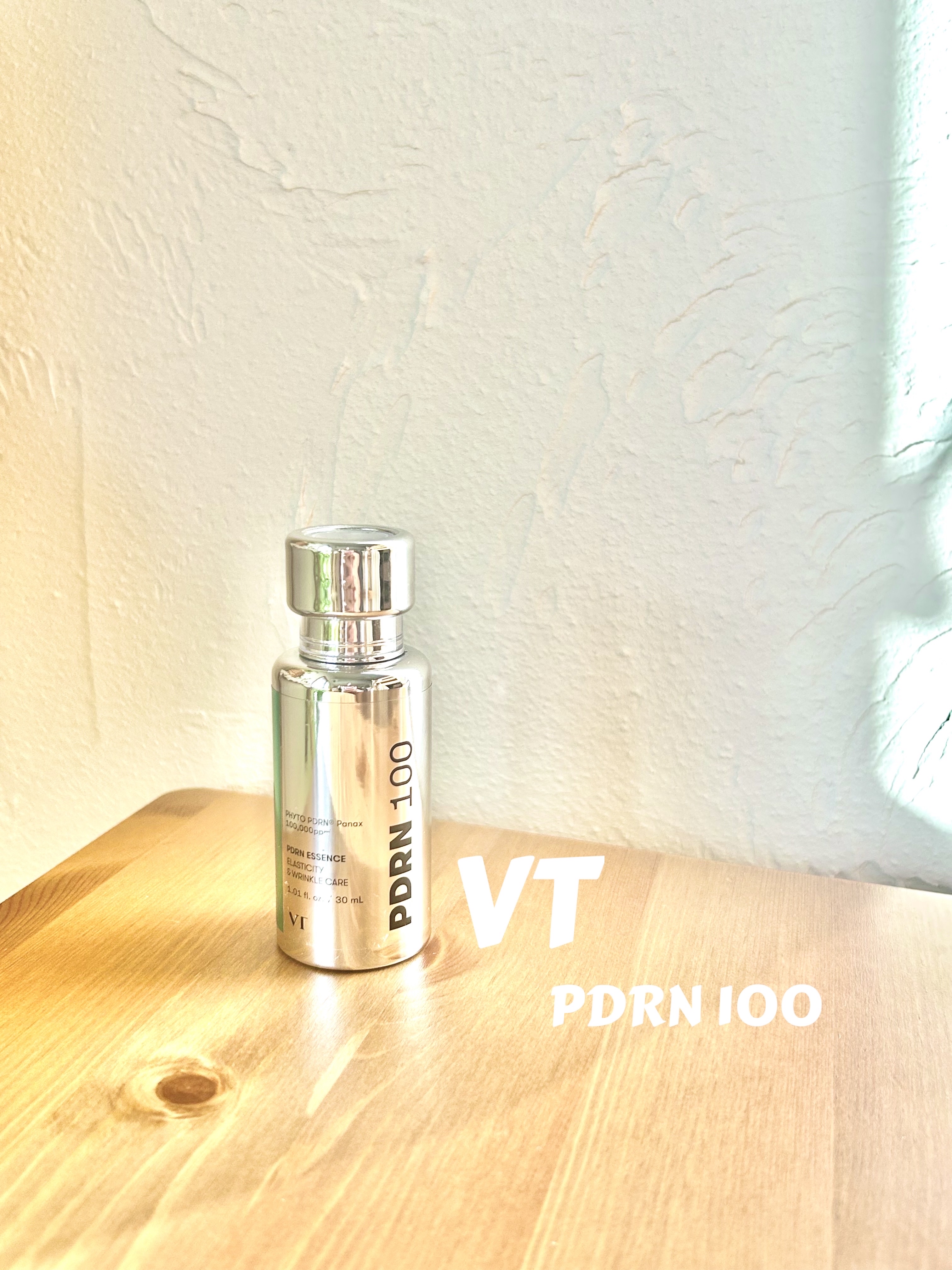 リアル購入品

私の一軍スキンケア！
なんとこのセラム、原液98%のPDRNが高配合されているPDRNセラムなのだそうです！

夜のスキンケアでこのセラムを使うと翌朝、肌の触り心地に感動！

このセラムの私のお気に入りポイントは動物由来の成