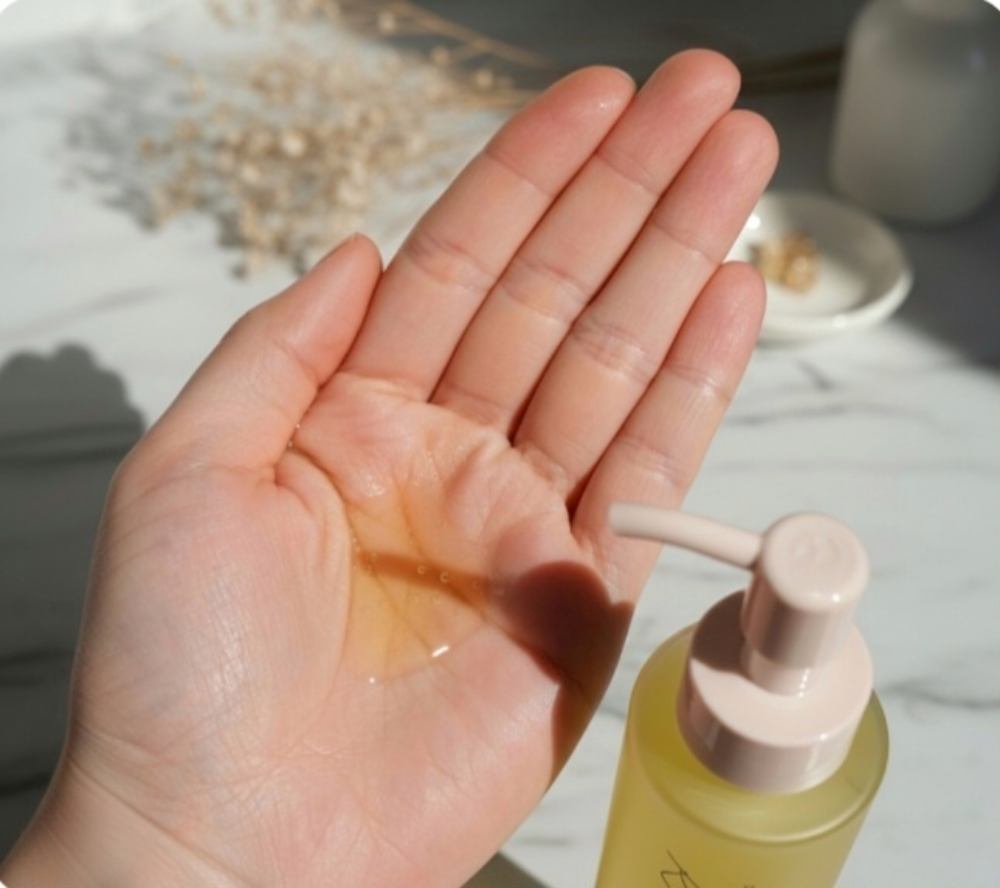 RAFRA オイルセラムクレンジングのクチコミ「RAFRA
オイルセラムクレンジング
150ml
3300円


ポンプ式のクレンジングバーム.....」（3枚目）