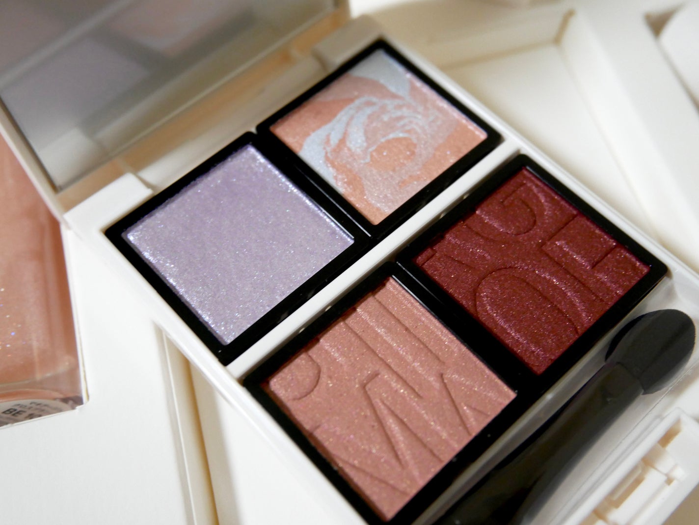 Bloom Collection カスタマイズアイカラー アソート(限定カラー)/マキアージュ/アイシャドウを使ったクチコミ(3枚目)