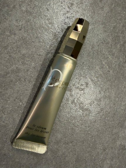 クレ・ド・ポー ボーテ セラムプールレレーブルのクチコミ「クレ・ド・ポー ボーテセラムプールレレーブル¥8,800
唇保湿と微妙に色づく。
血色を良く.....」(1枚目)