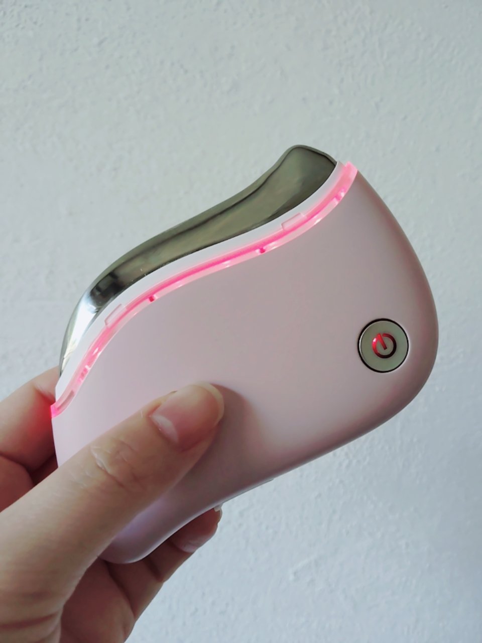 電動かっさプレート 小鳥型（ピンク）/Emay Plus/美顔器・マッサージを使ったクチコミ（1枚目）