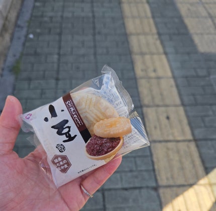 伊藤園 Relax ジャスミンティー 花1.5倍やすらぐ香りのクチコミ「伊藤園のジャスミンティーが
サッパリ爽やかで
美味しかった😋
和菓子にも合っていて
良かった💓..」(2枚目)