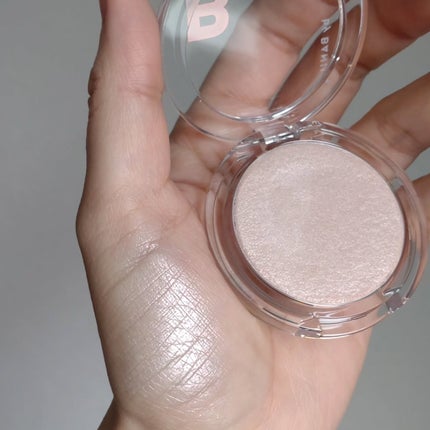 バニラコ シルキーグロウハイライター/BANILA CO/パウダーハイライトを使ったクチコミ(9枚目)