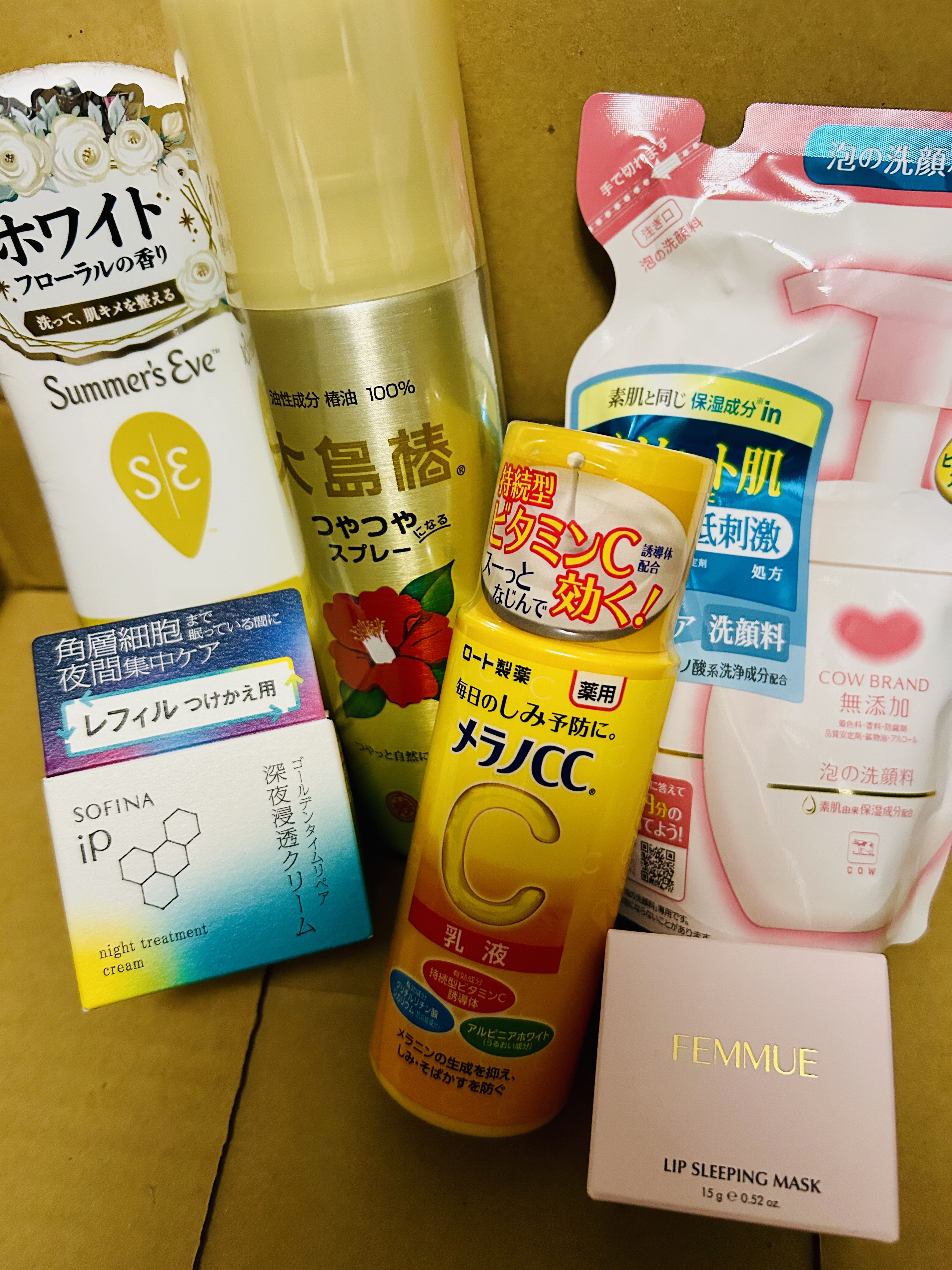 気付いたらまたコスメ買ってる💸💸
今回は何回リピしたかわからない人生アイテムたち多めで購入しました🩷


サマーズイブ　フェミニンウォッシュ シアービューティー

これは4本目です🙋‍♀️正直効果とかはよくわからないのですが、デリケ