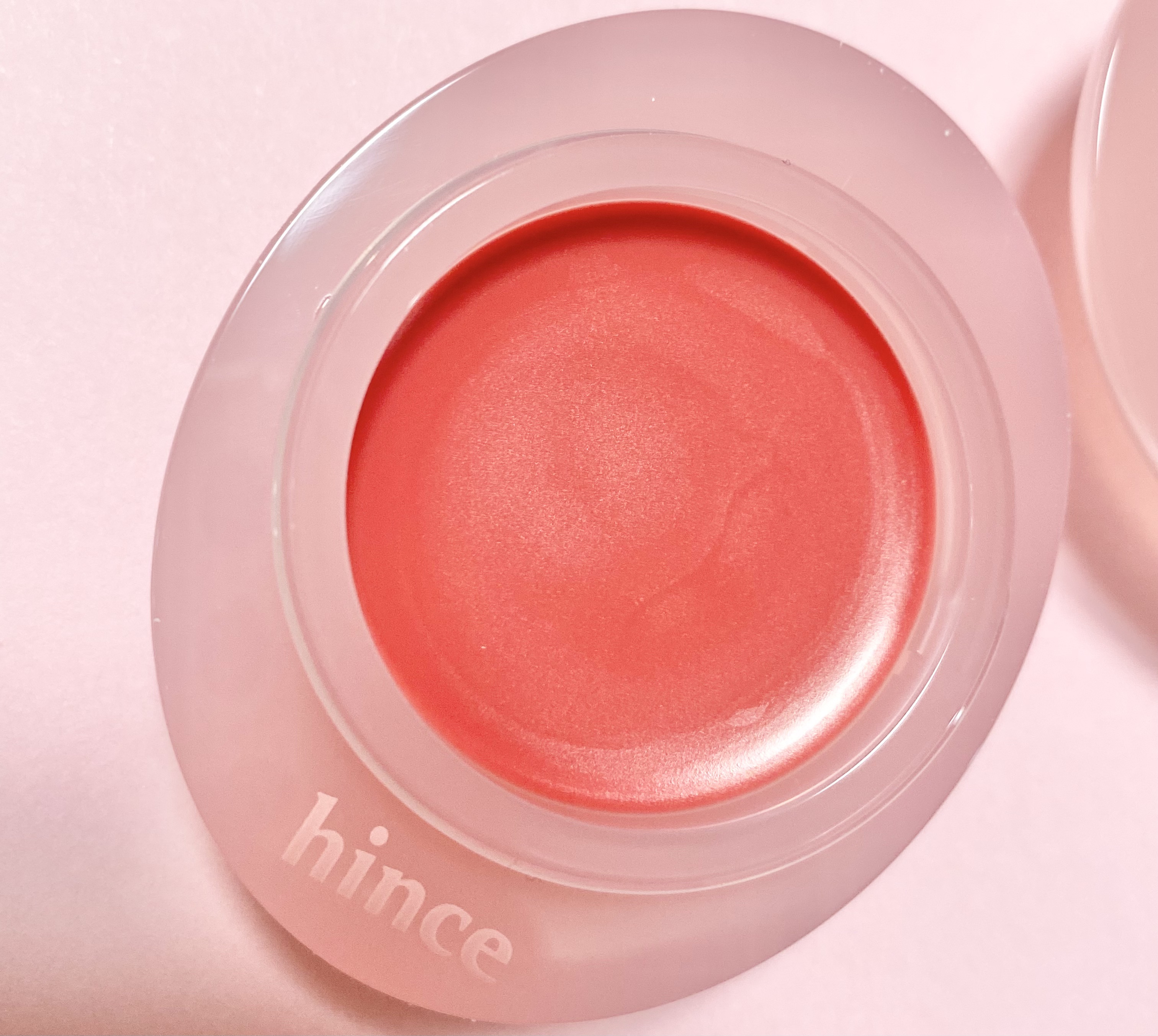 ロウグロウデューイーボール/hince/リップバームを使ったクチコミ（3枚目）