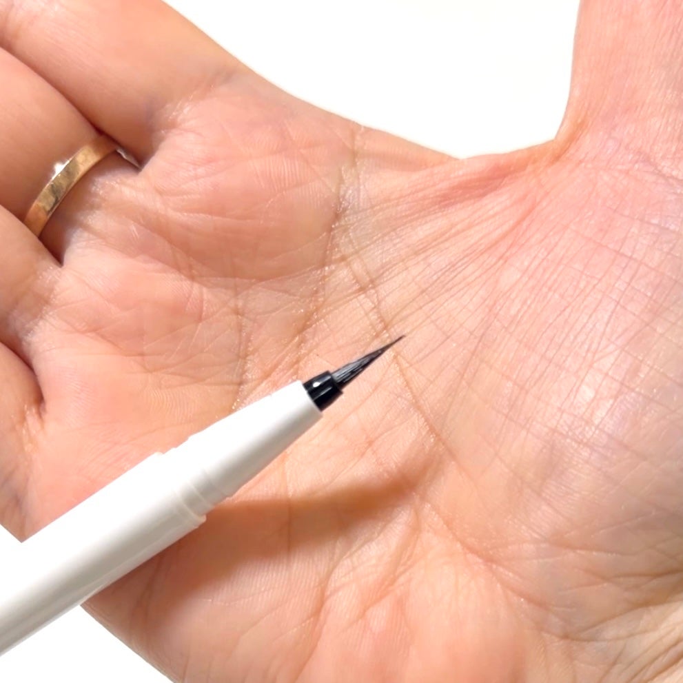 リキッドアイライナー/ルルズコスメティコ/リキッドアイライナーを使ったクチコミ(3枚目)