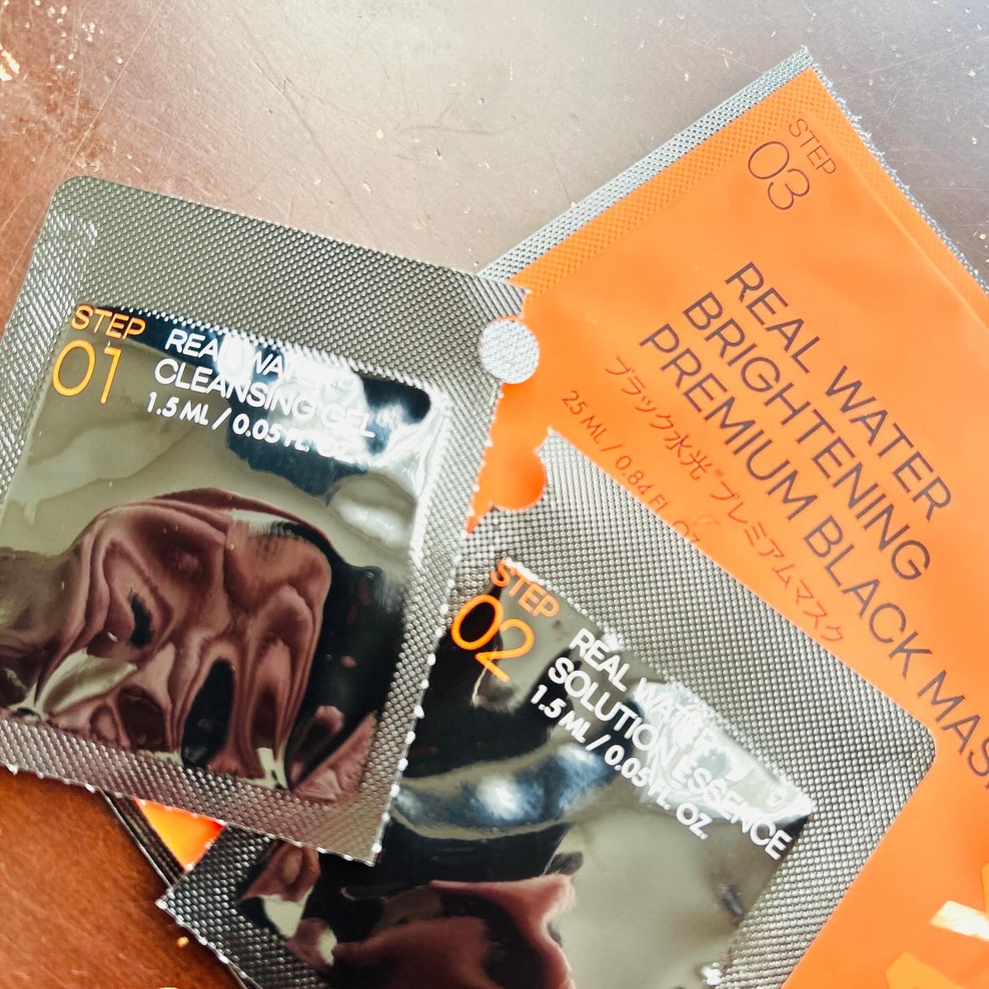 まなみ on LIPS 「Dr.JAYJUNブラック水光プレミアムマスク3STEP構成の..」(2枚目)