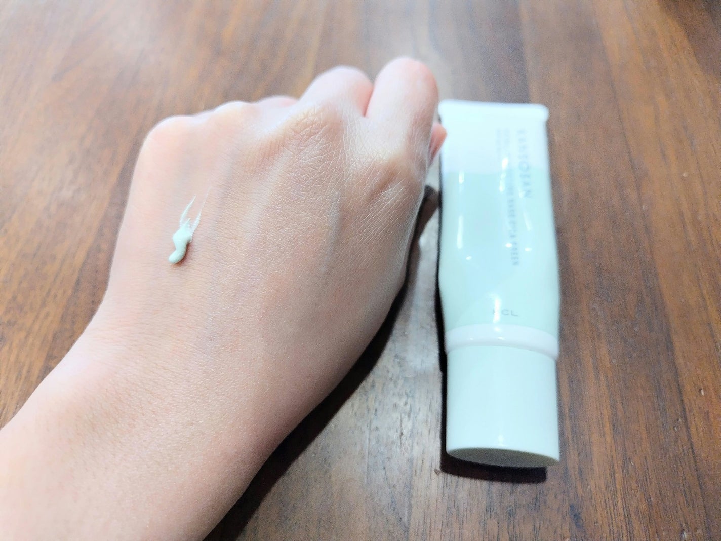 乾燥さん 保湿力スキンケア下地 シカグリーン/乾燥さん/化粧下地を使ったクチコミ(2枚目)