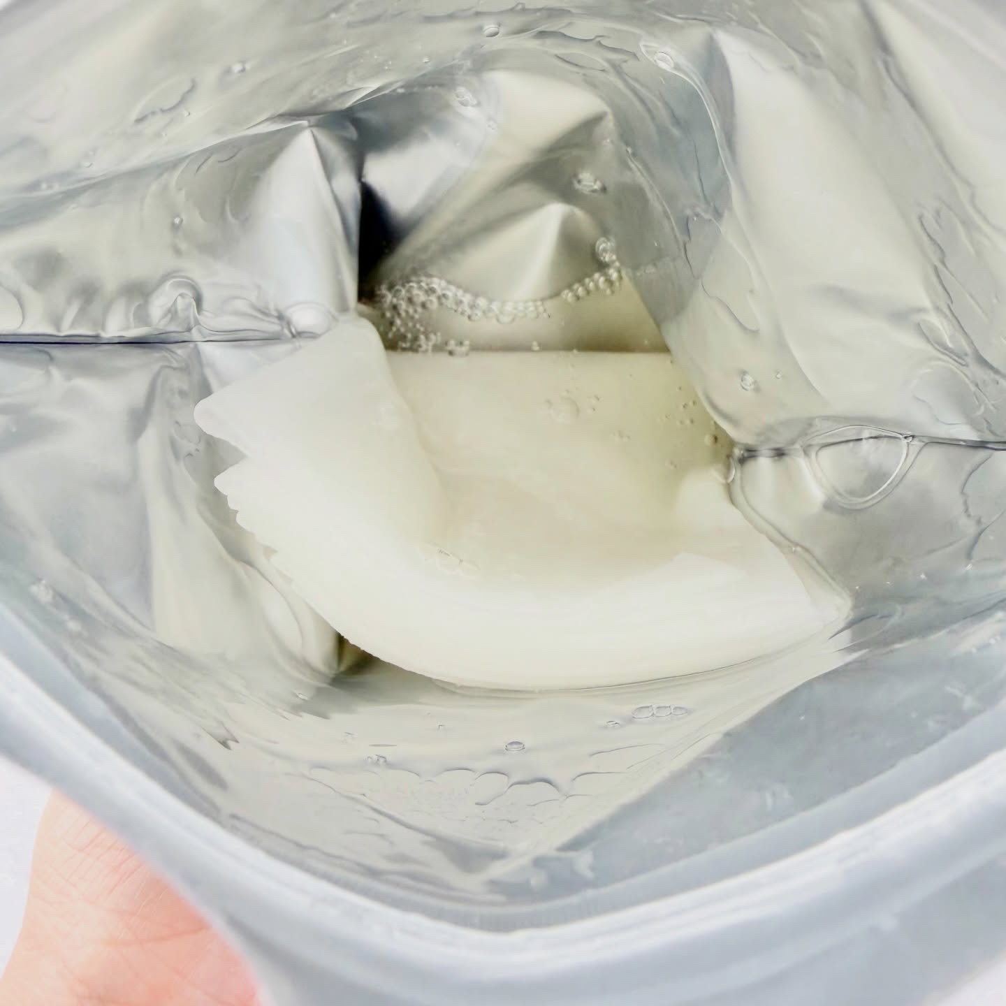 CICIBELLA エッセンスマスク RETINOL ＆ GLUTATHIONE/CICIBELLA/シートマスク・パックを使ったクチコミ（2枚目）