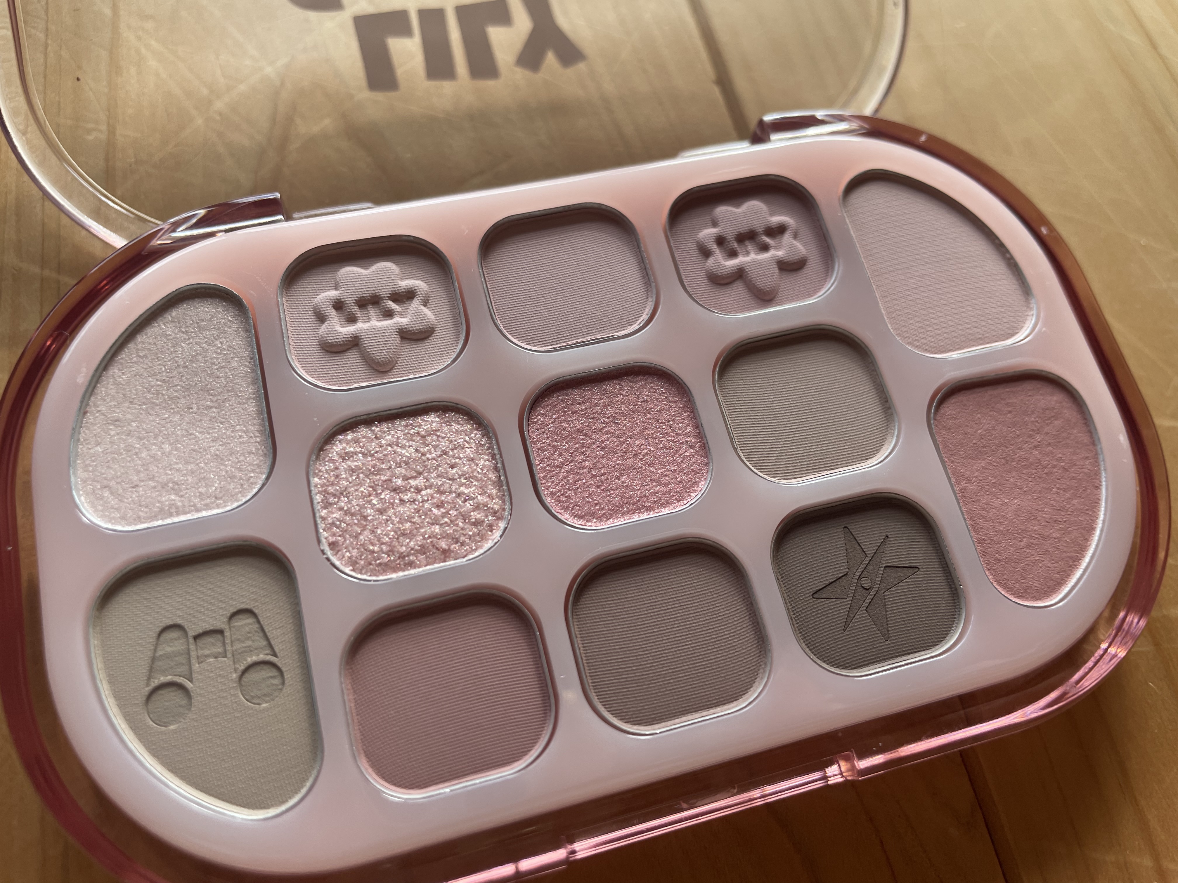 Dewy Fit Palette/lilybyred/アイシャドウパレットを使ったクチコミ（2枚目）