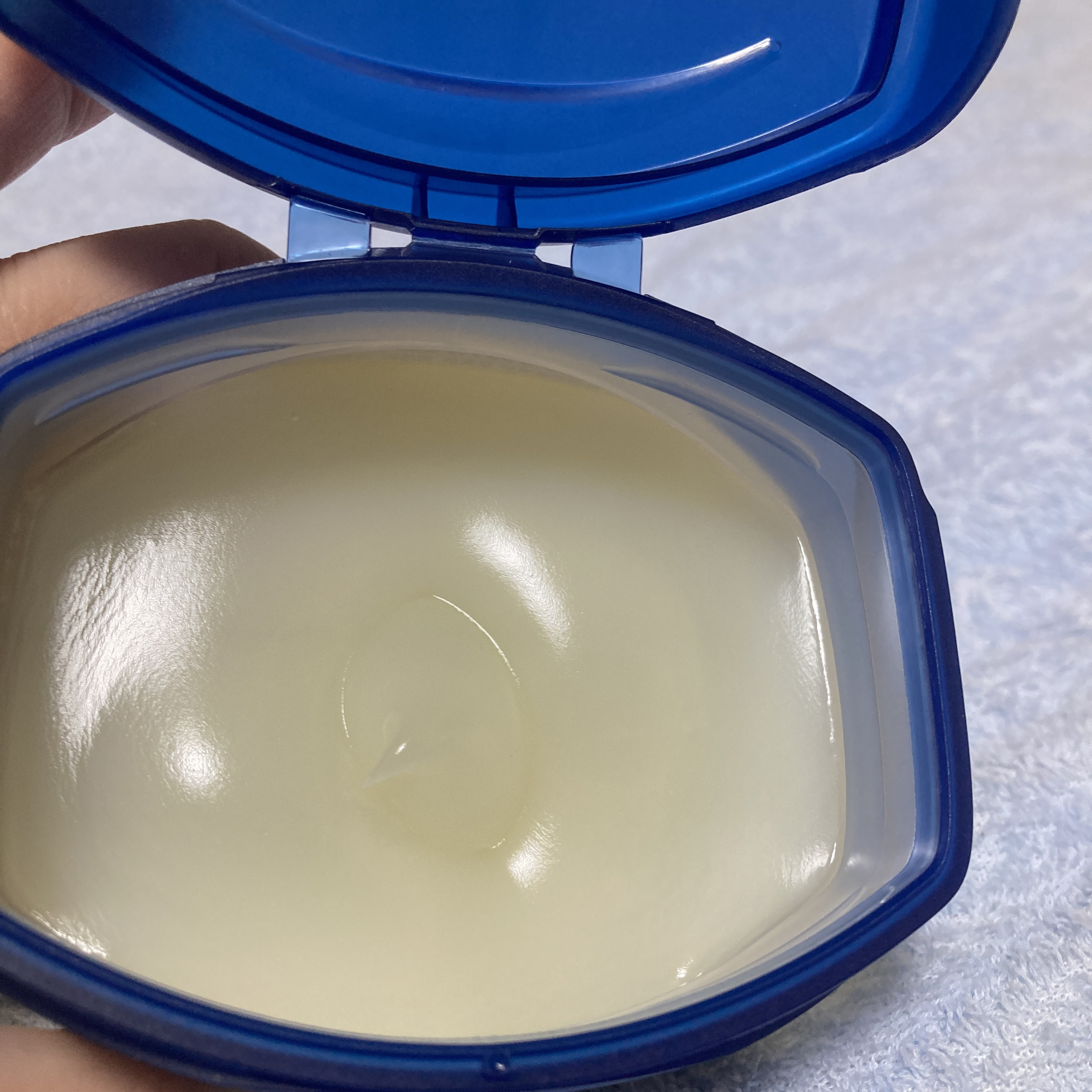 オリジナル ピュアスキンジェリー/ヴァセリン/ボディクリームを使ったクチコミ（3枚目）