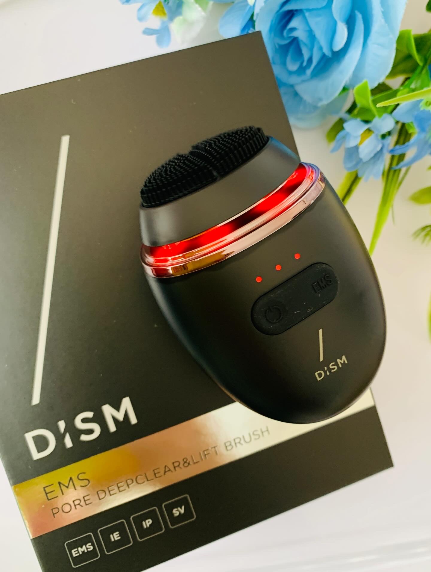 ディズム　EMS ポアディープクリア＆リフト ブラシ/DISM/バスグッズを使ったクチコミ（1枚目）