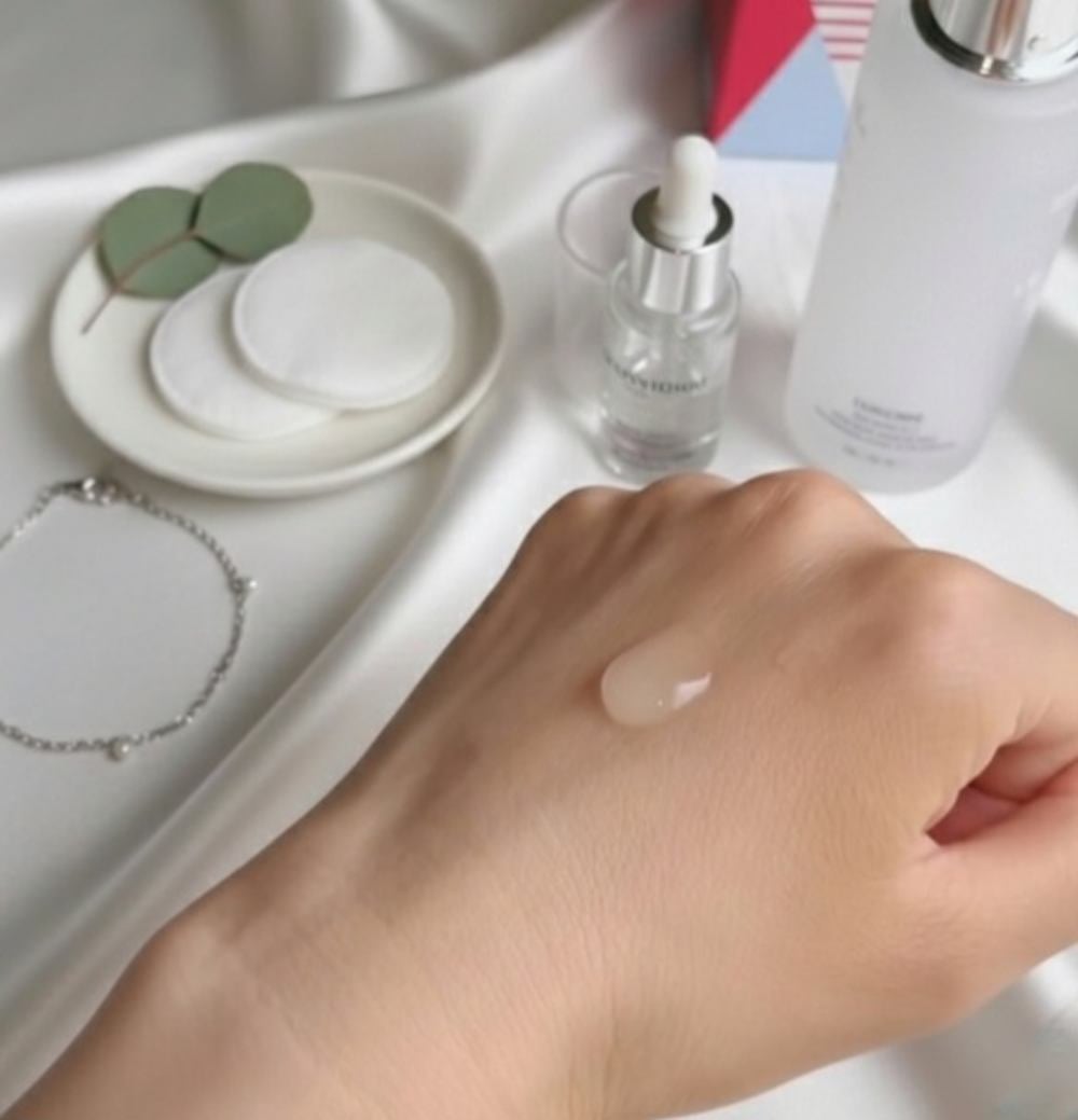 ハイチオール リンクルメラノブースター(薬用導入美容液)/エスエス製薬/美容液を使ったクチコミ(3枚目)