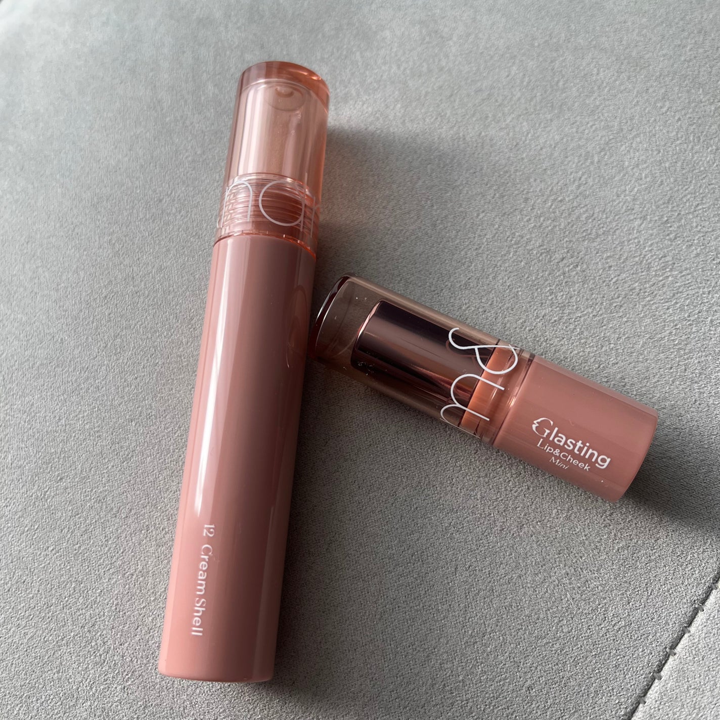 グラスティングカラーグロス/rom&nd/リップグロスを使ったクチコミ(1枚目)