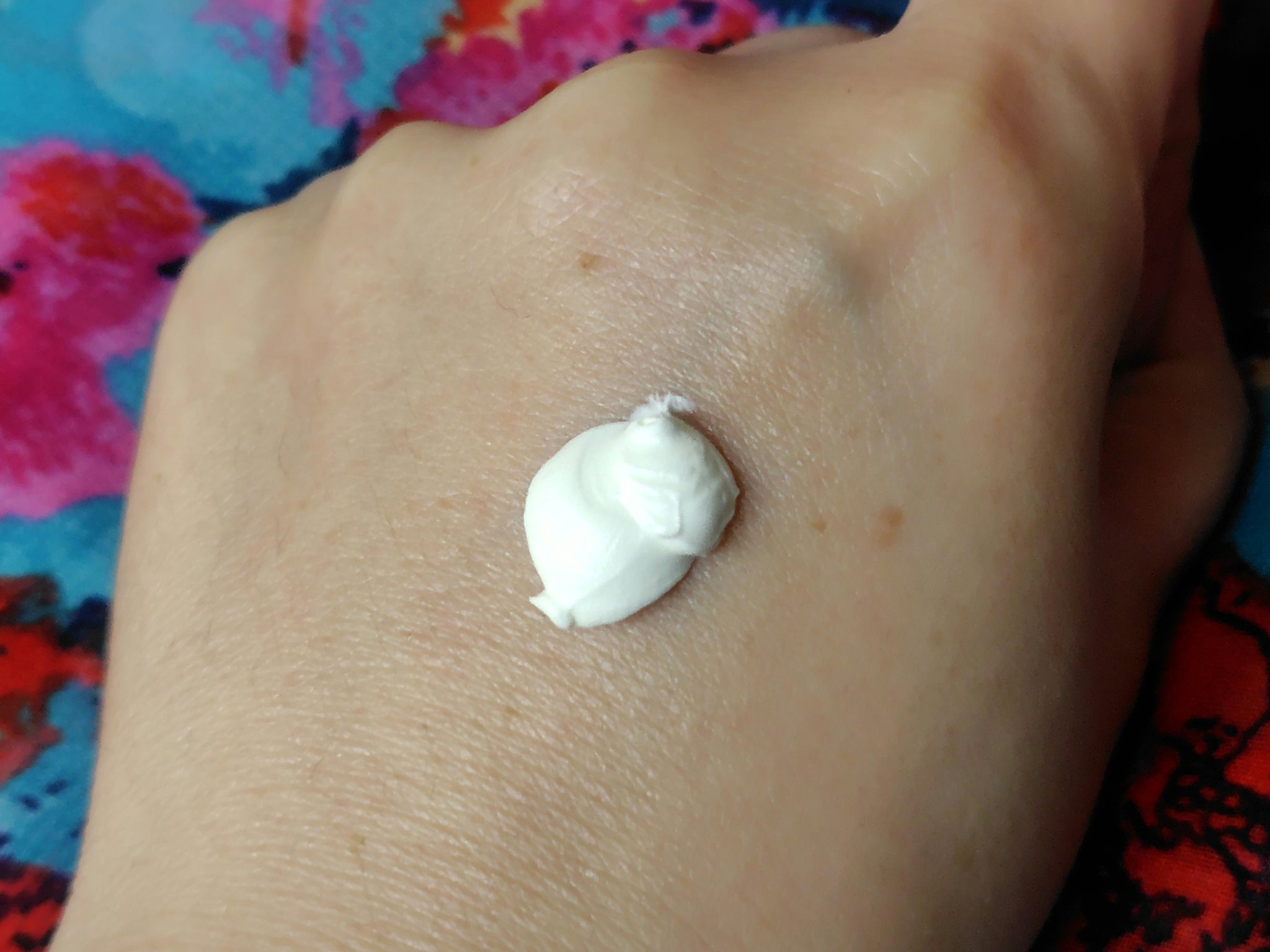 ナリスアップ by365 パウダリーUVクリームのクチコミ「LIPSベスコス👑

部門賞

UVクリーム部門

３位🥉

ナリスアップ💞

by365 パ.....」（3枚目）