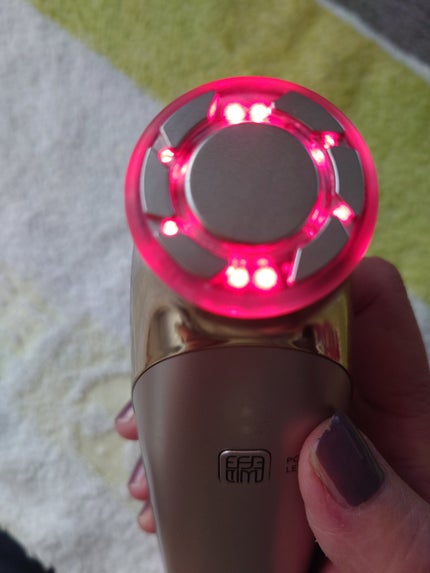 エフェクティム スムース ビューティー リフティング アクティベーター/エフェクティム/美顔器・マッサージを使ったクチコミ(3枚目)