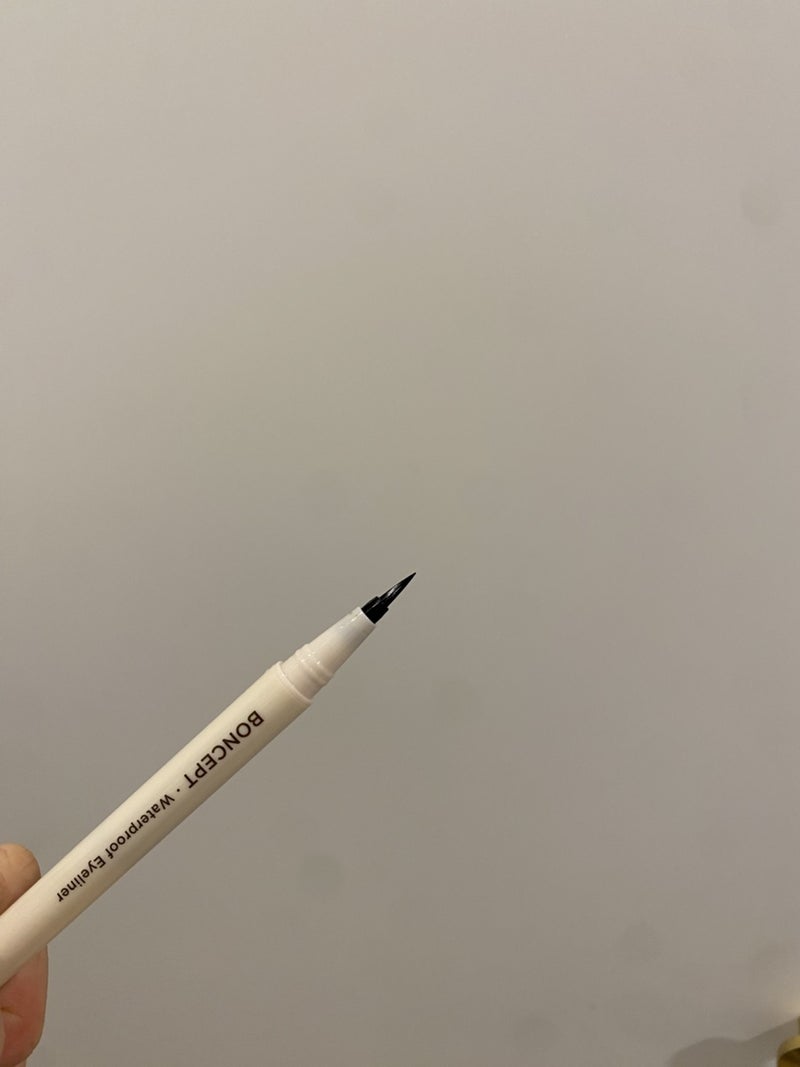 ユキのビューティー勉強部屋 on LIPS 「💥コスパ最強アイライナー!韓国ダイソーで300円で見つけた神ア..」(6枚目)