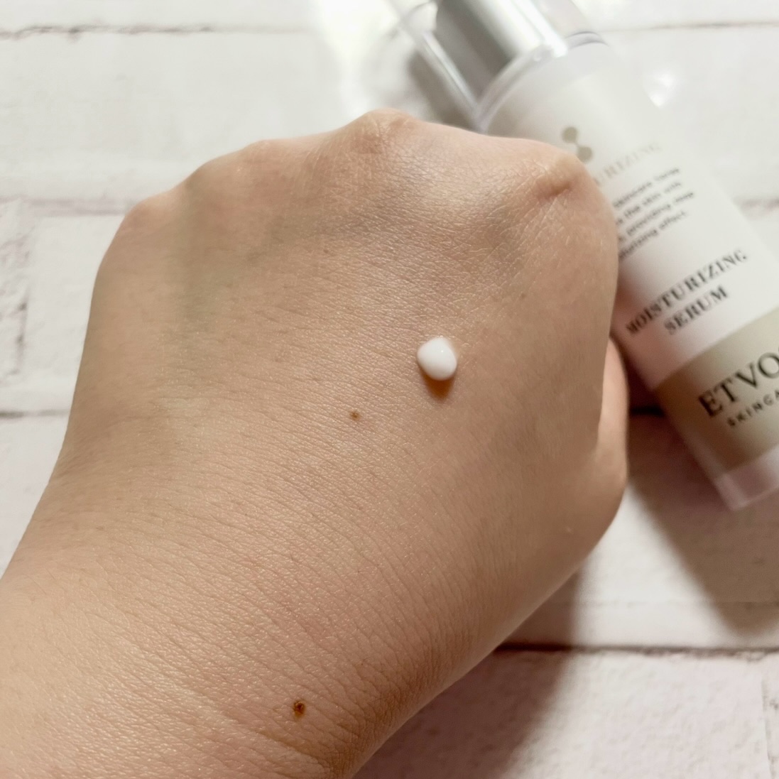 モイスチャライジングセラム/エトヴォス/美容液を使ったクチコミ（2枚目）