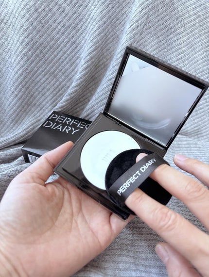トランスルーシェント ブルーリング セッティング パウダー/PERFECT DIARY/プレストパウダーを使ったクチコミ(5枚目)